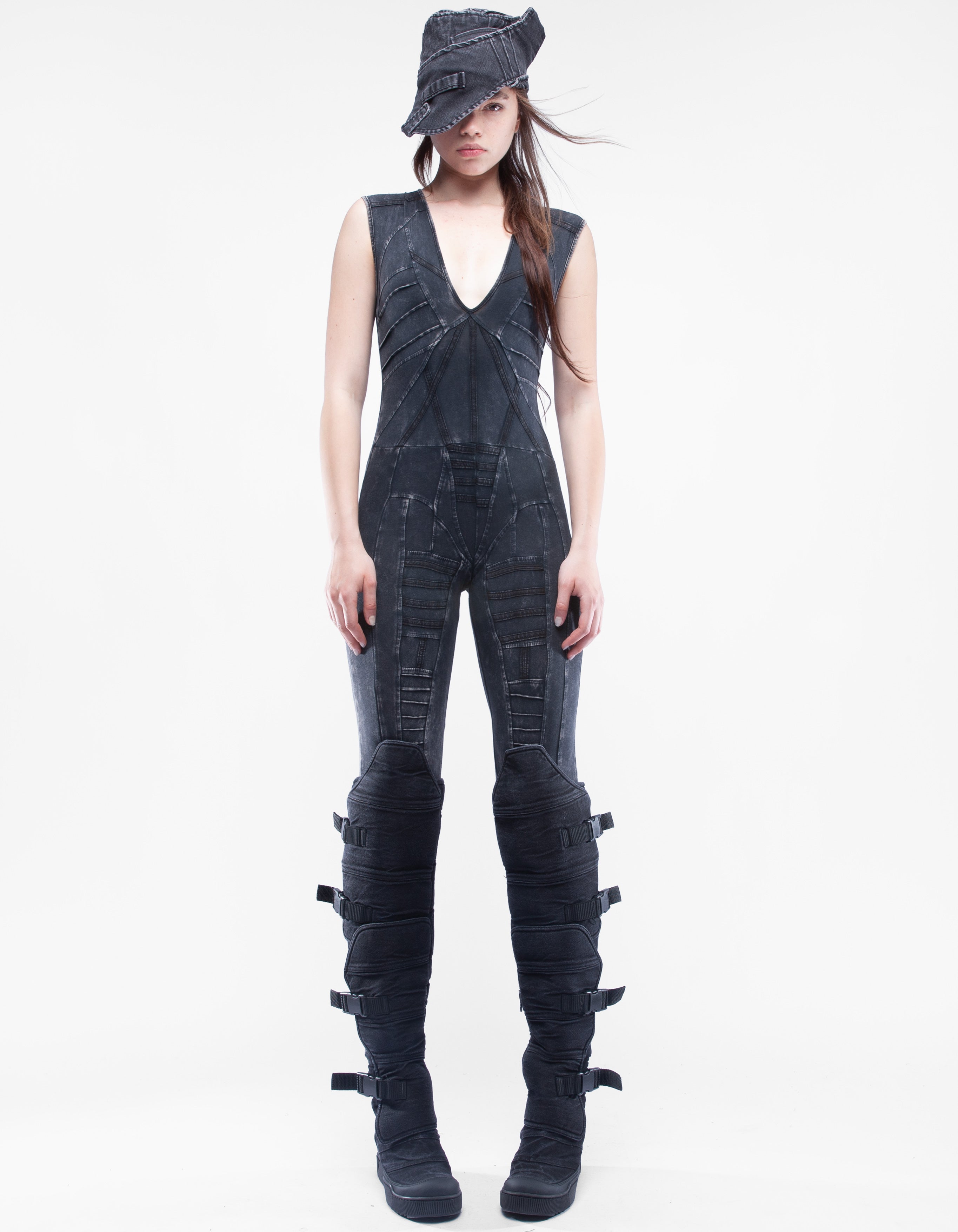 BODY SUIT COMMANDER