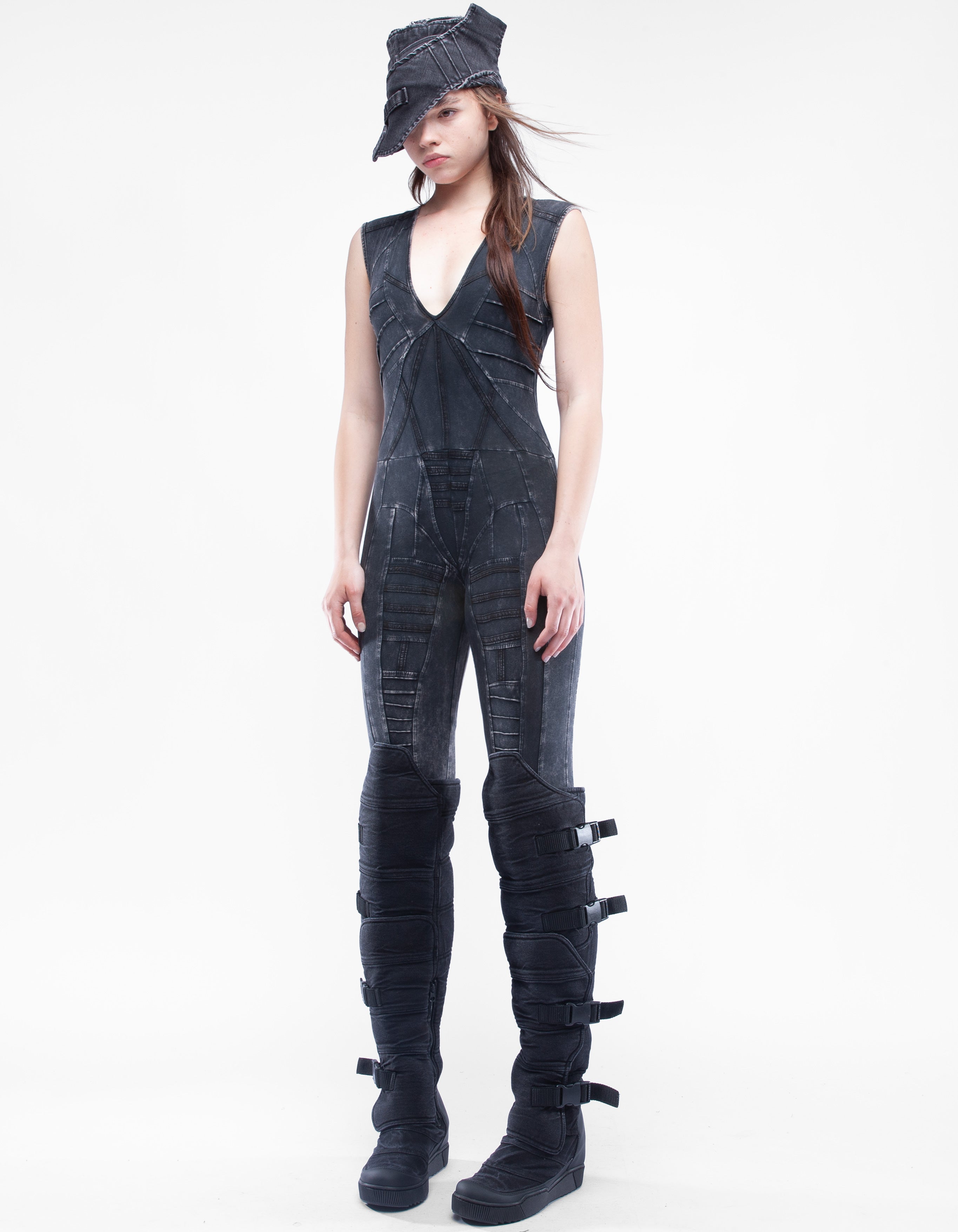 BODY SUIT COMMANDER