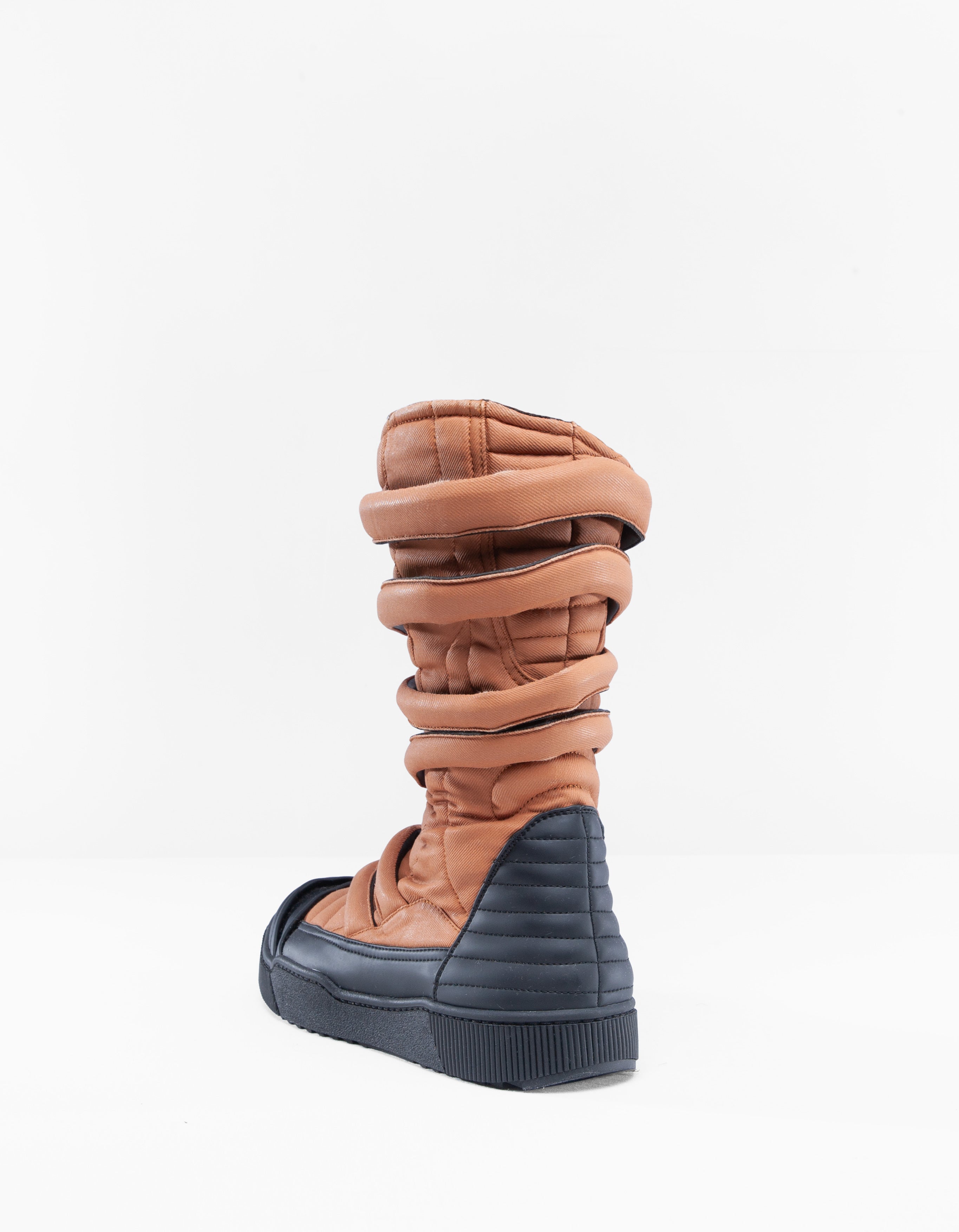 BOTAS ARISE M