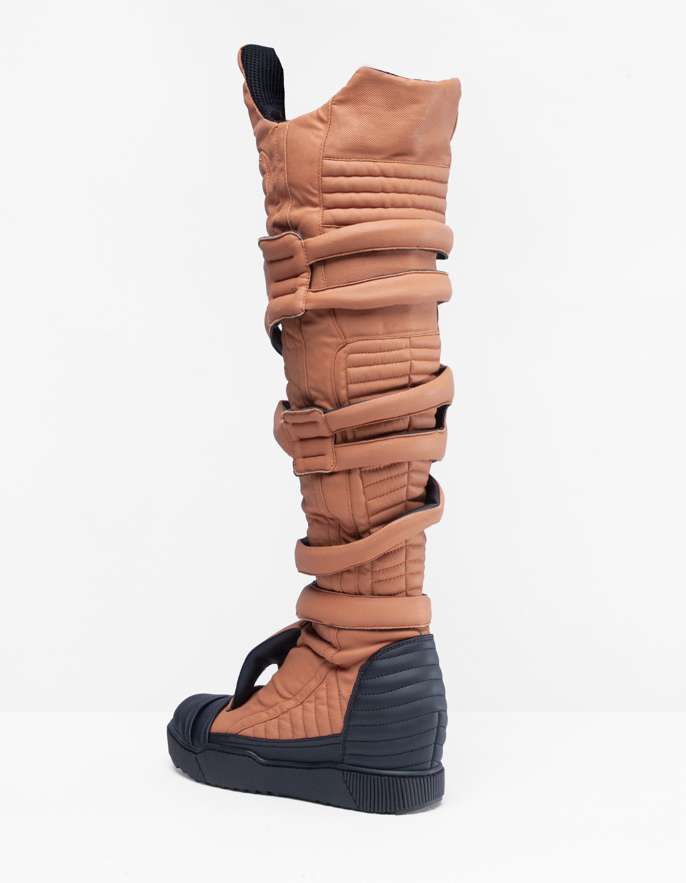 BOTAS ARISE W