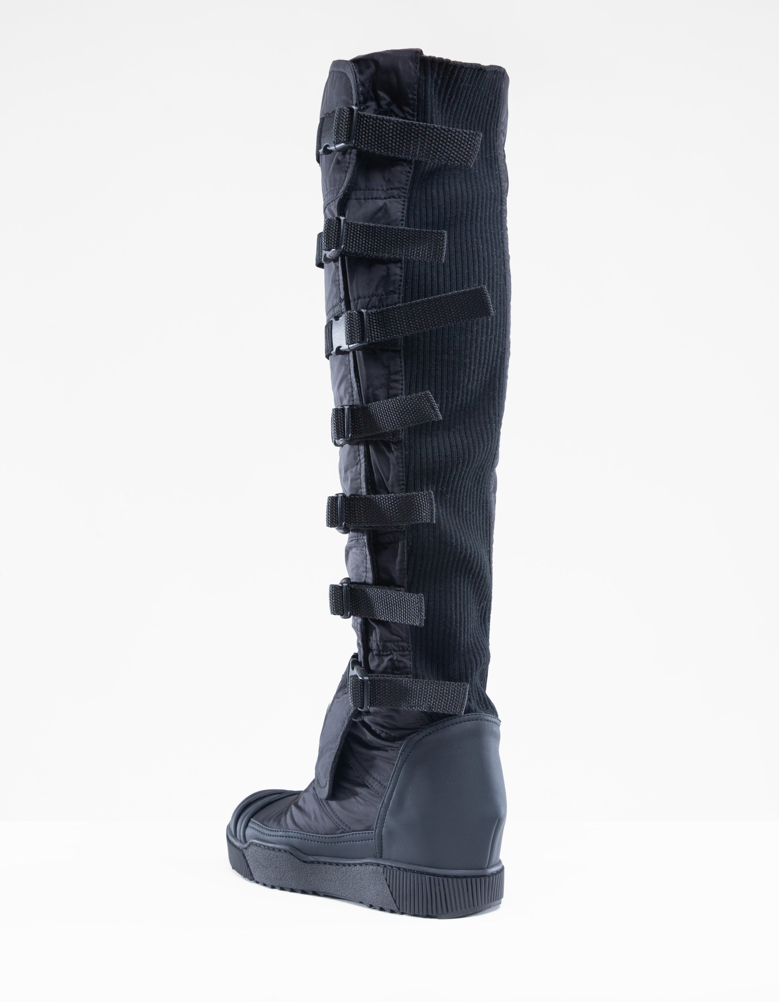 GEN BOTAS