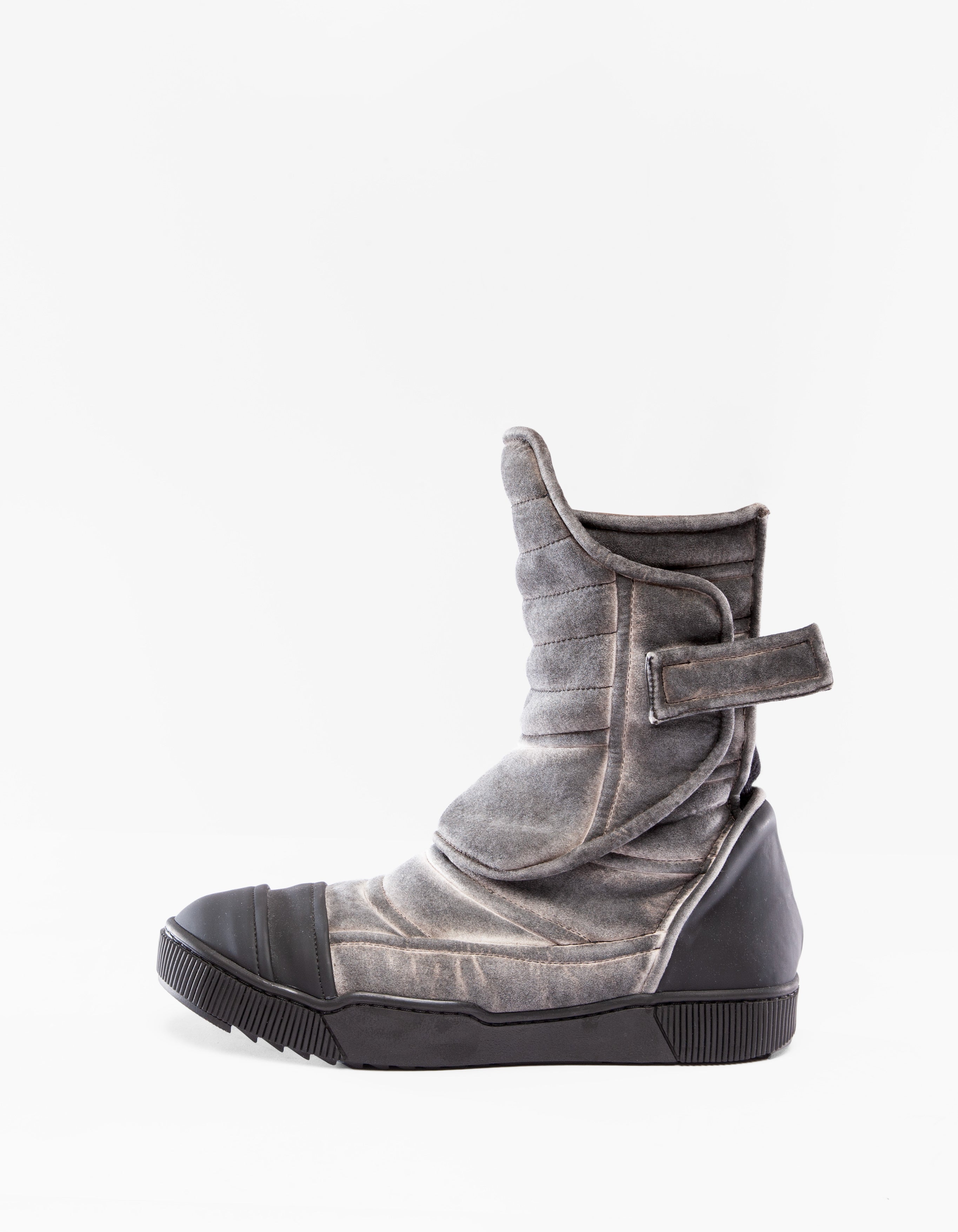 BOOTS ZAZEN M