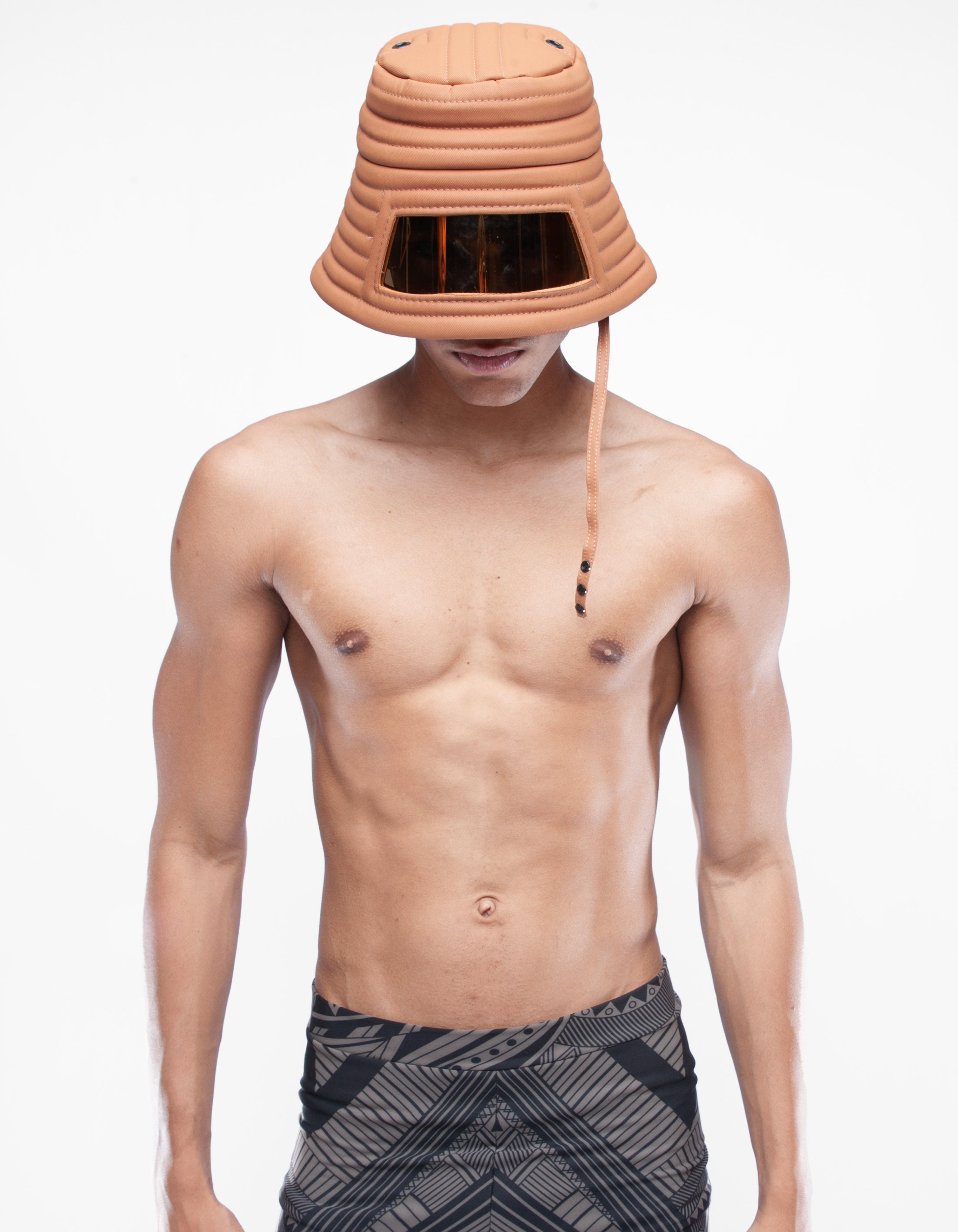 VISERA DE SOMBRERO DE CUBO ARISE
