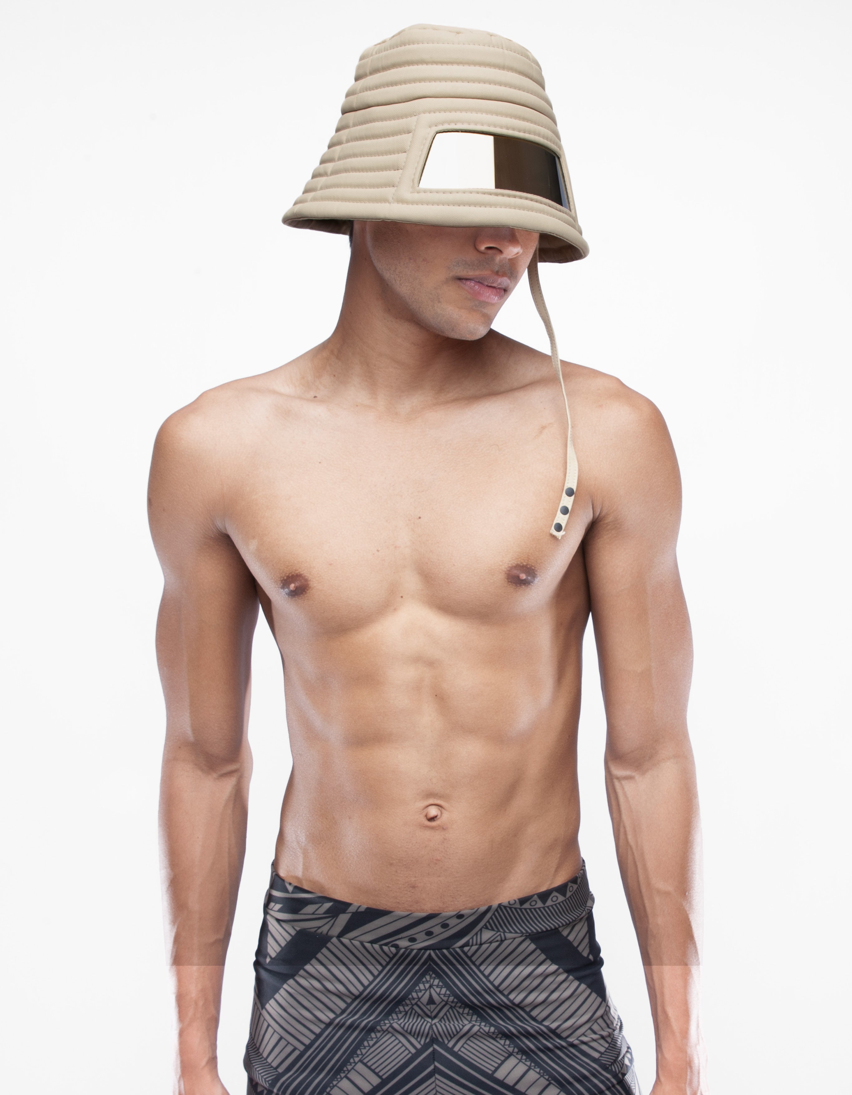 BUCKET HAT VISIER EINBLICK