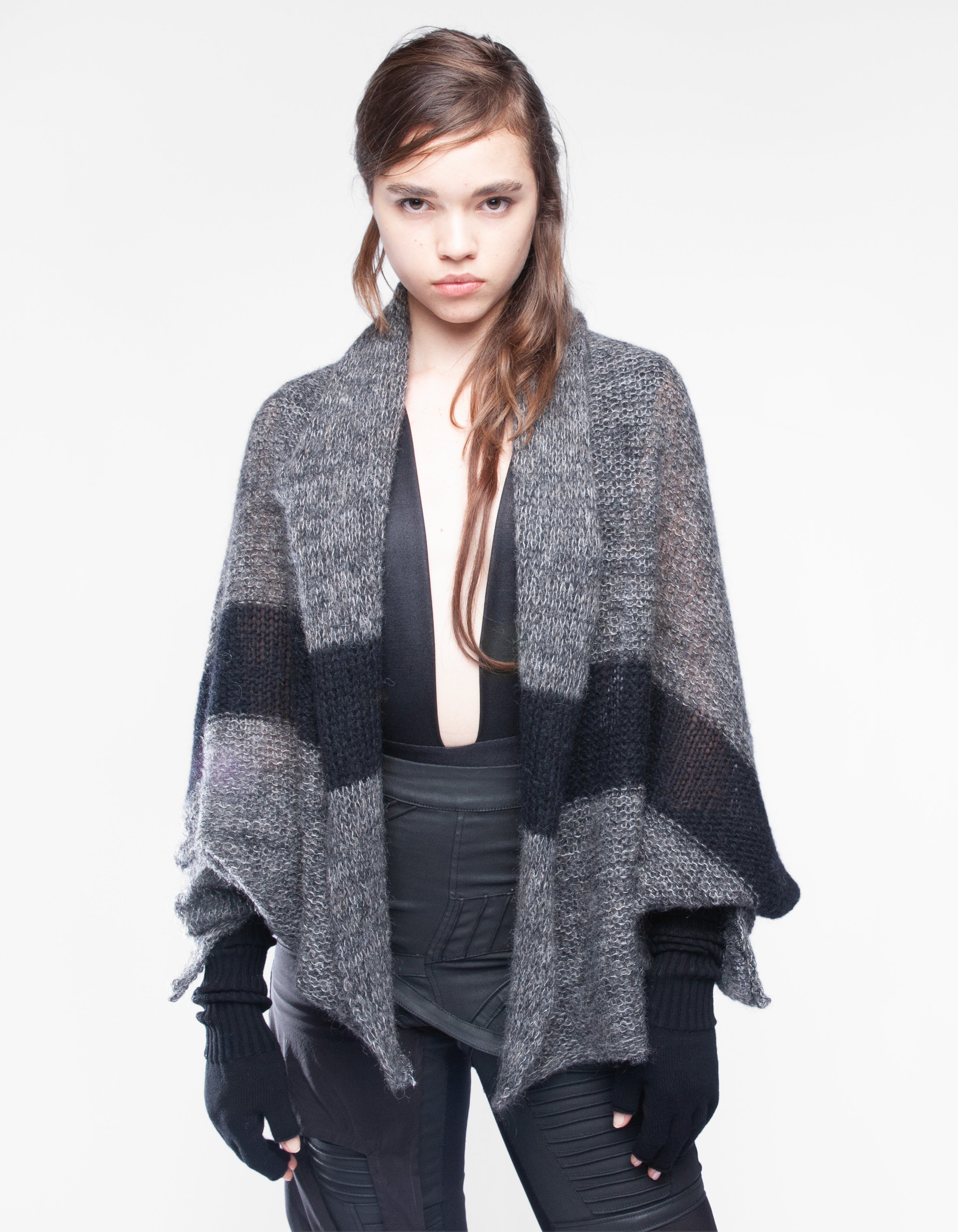 CARDIGAN WRAP SKYTHREAD