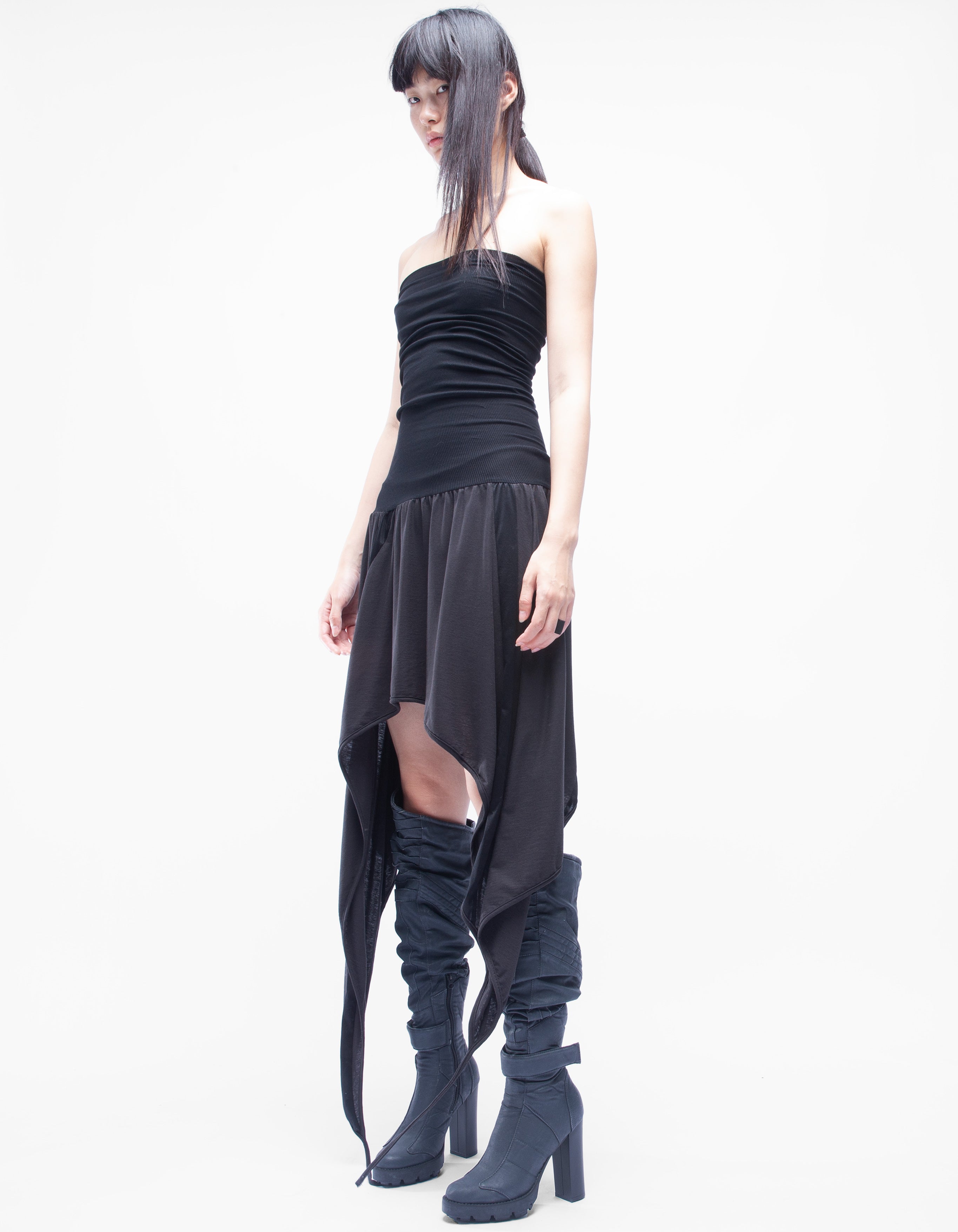 VESTIDO CORTADO ÓNIX