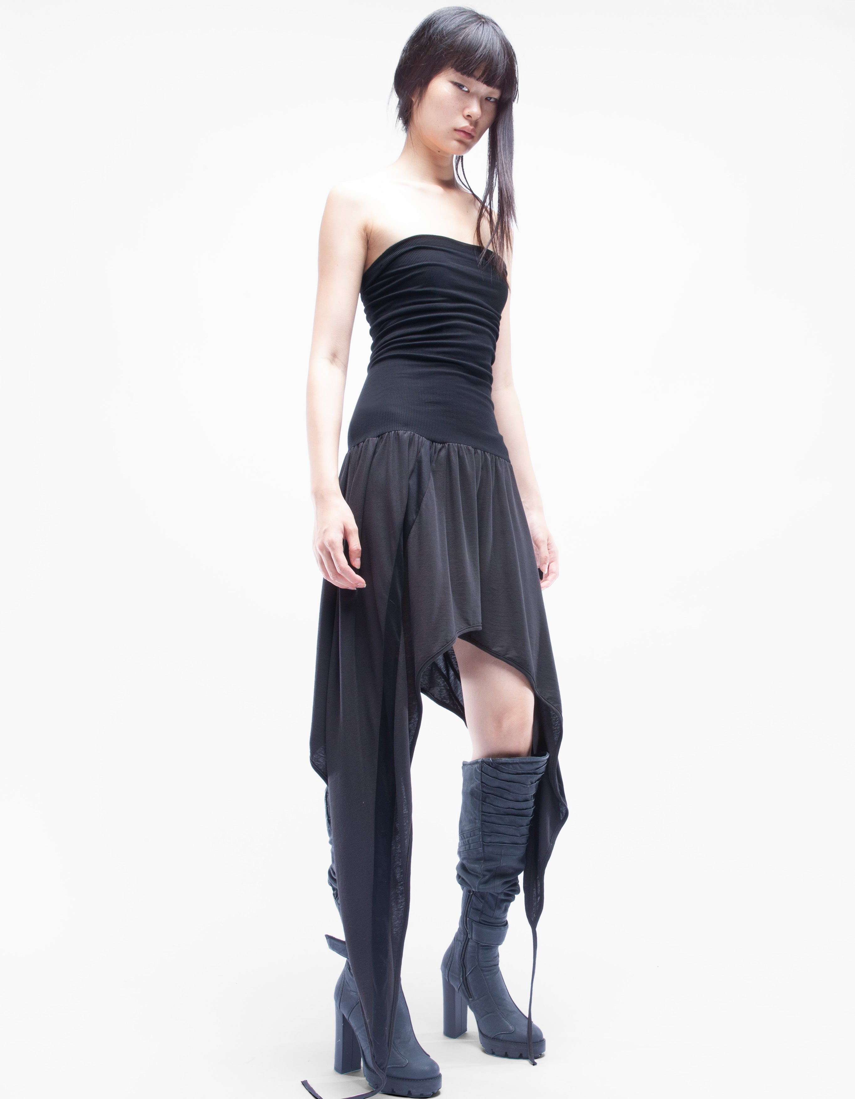 VESTIDO CORTADO ÓNIX
