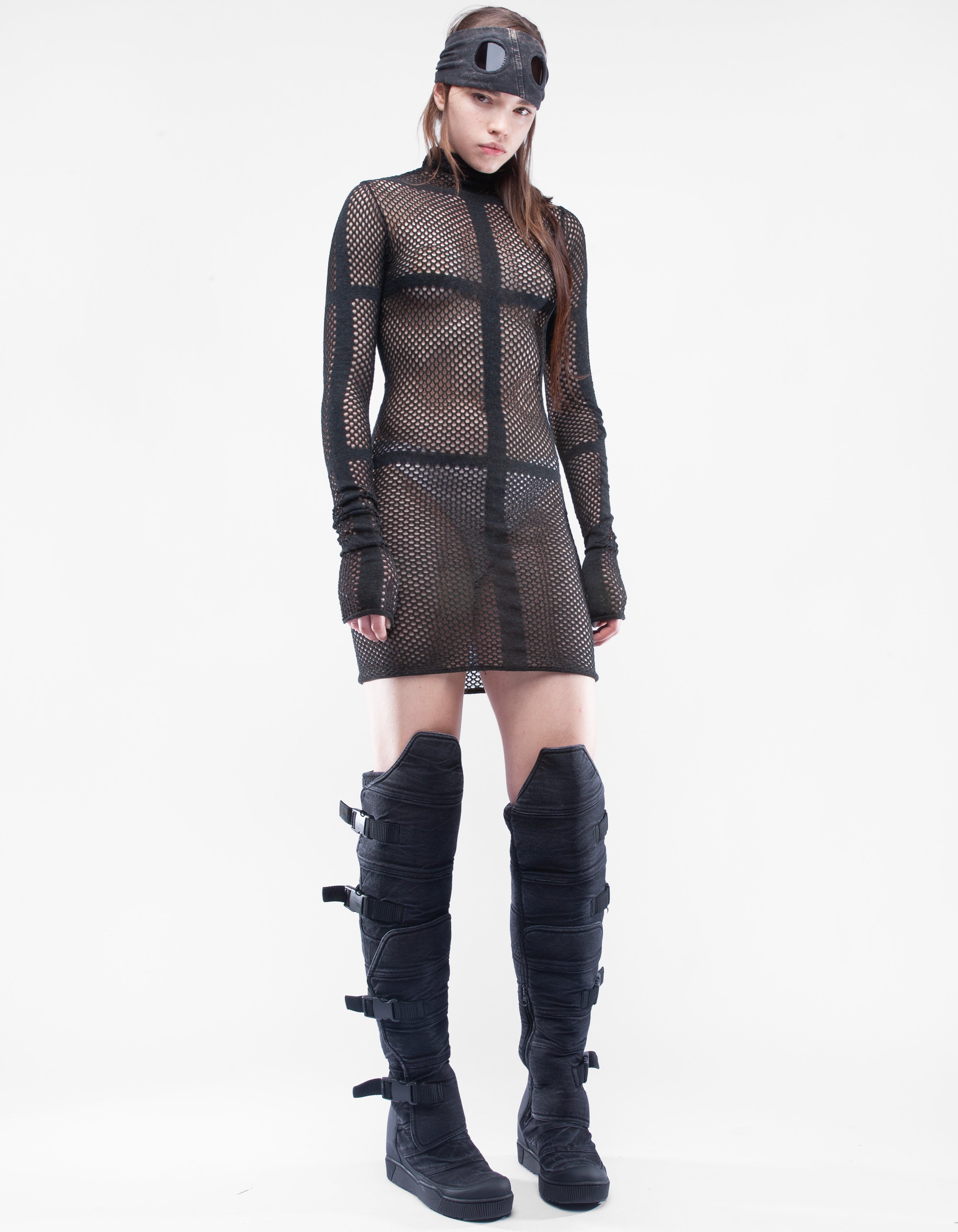 DRESS CROSS MOLECULAR
