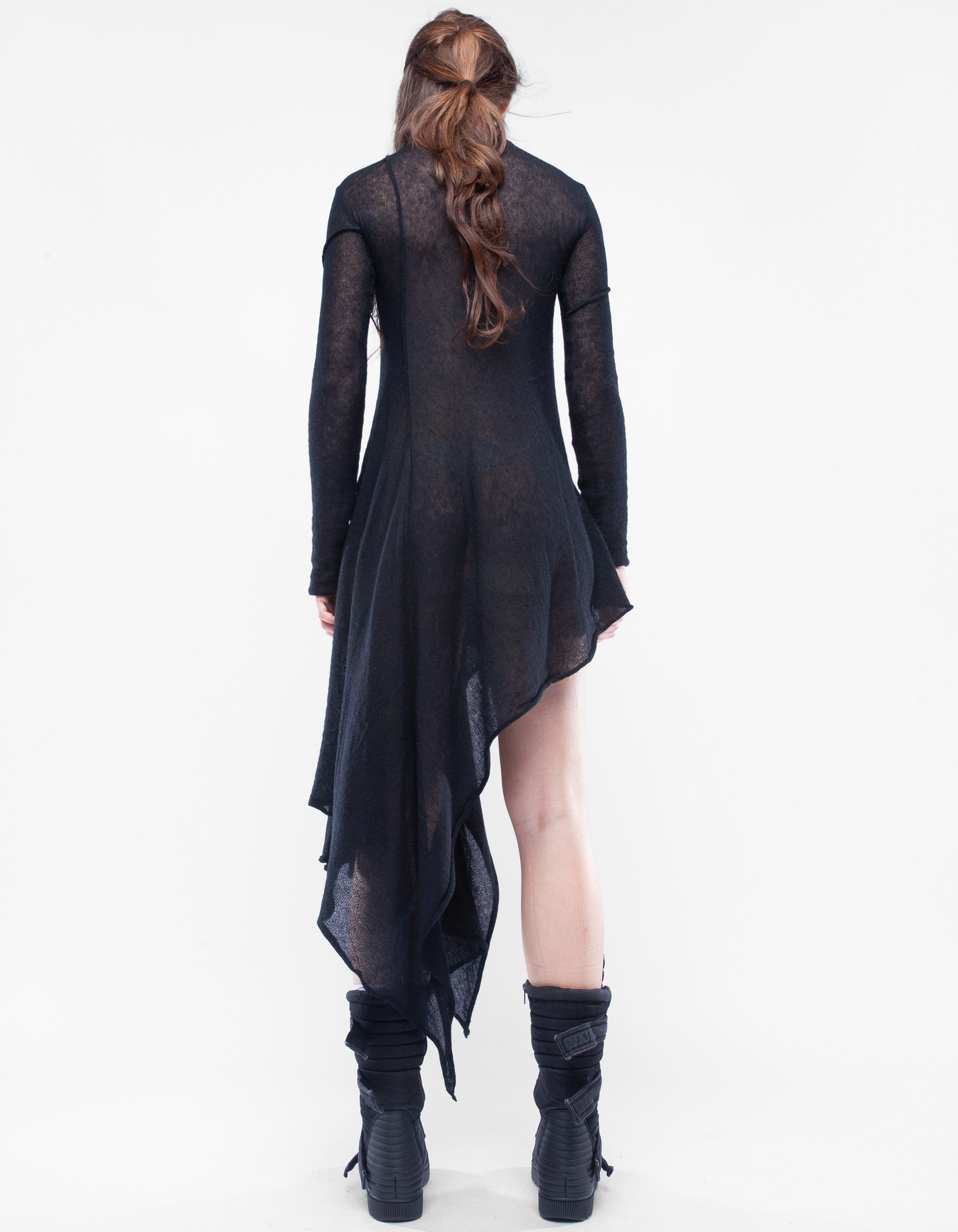 DRESS REVERSE