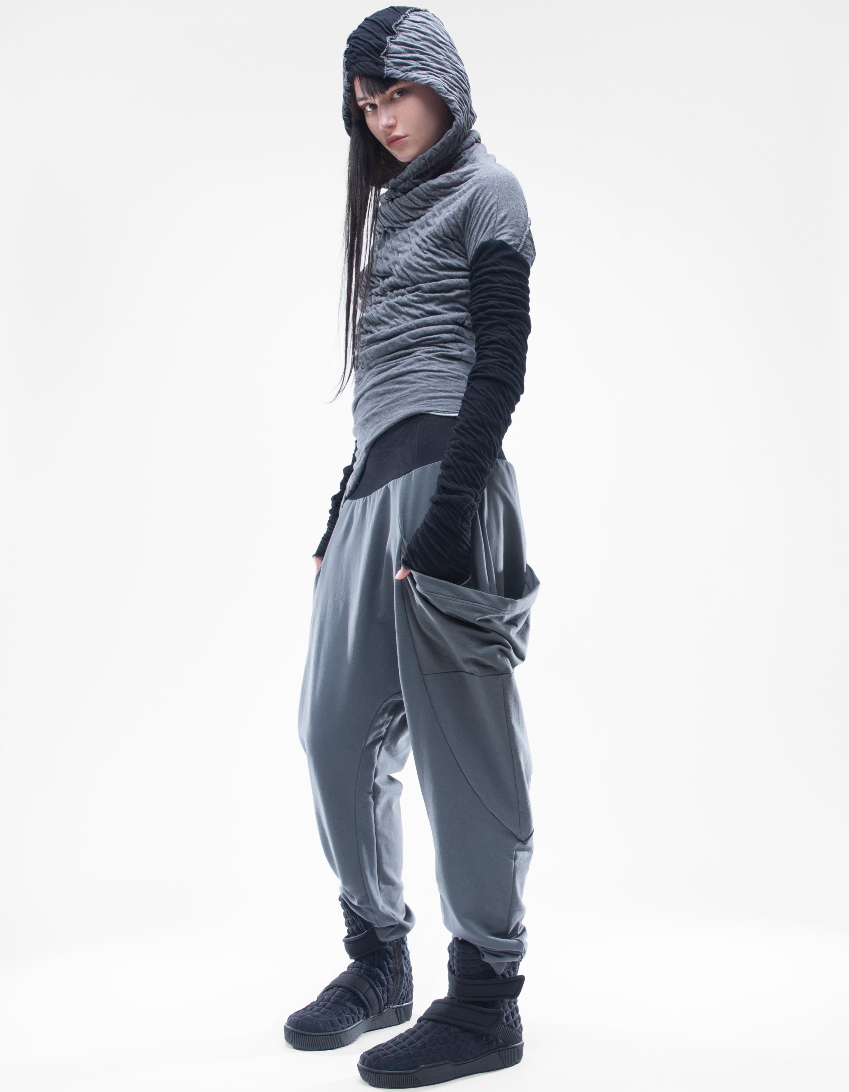 SWEAT À CAPUCHE EHECATL W
