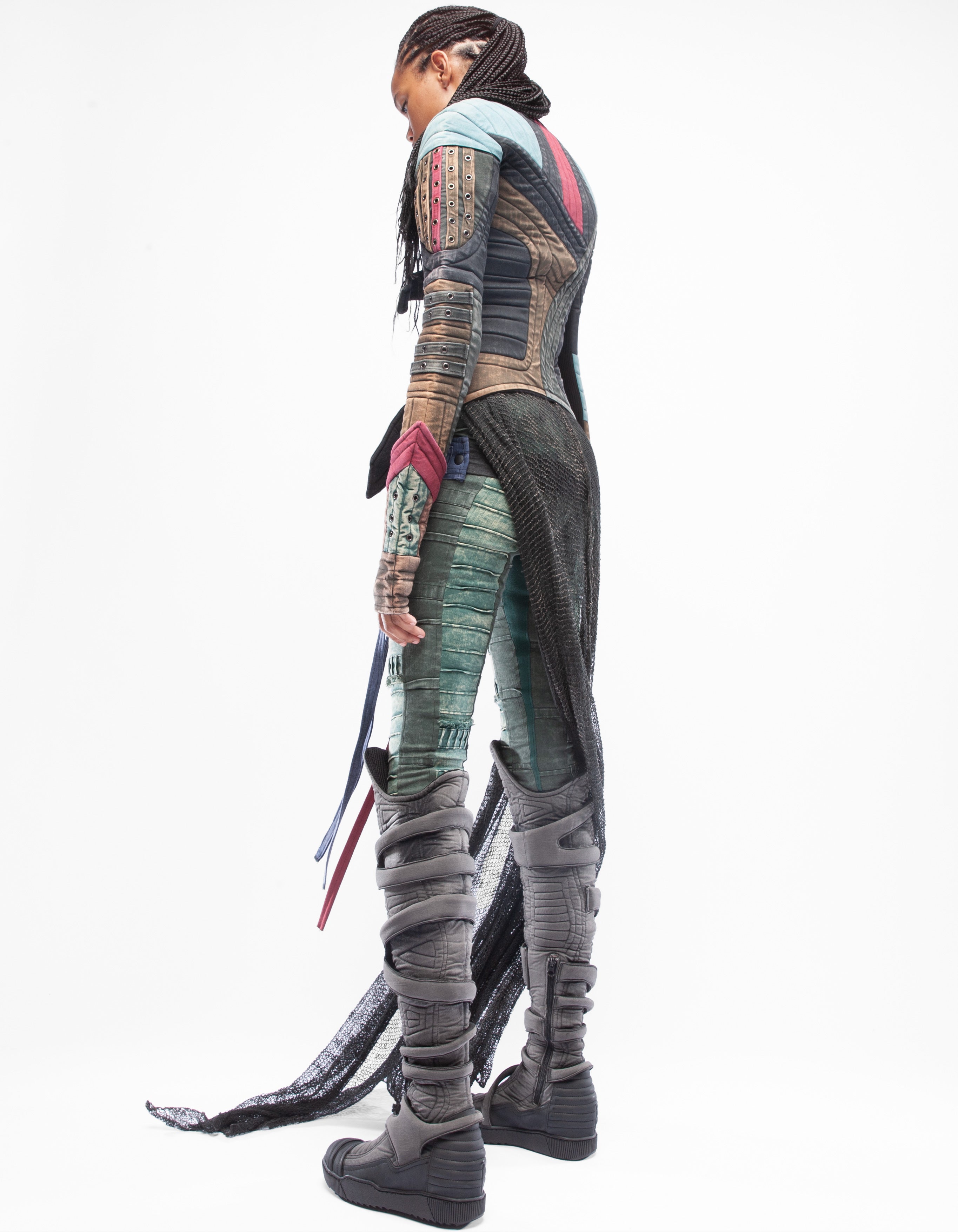 VESTE TRIBE