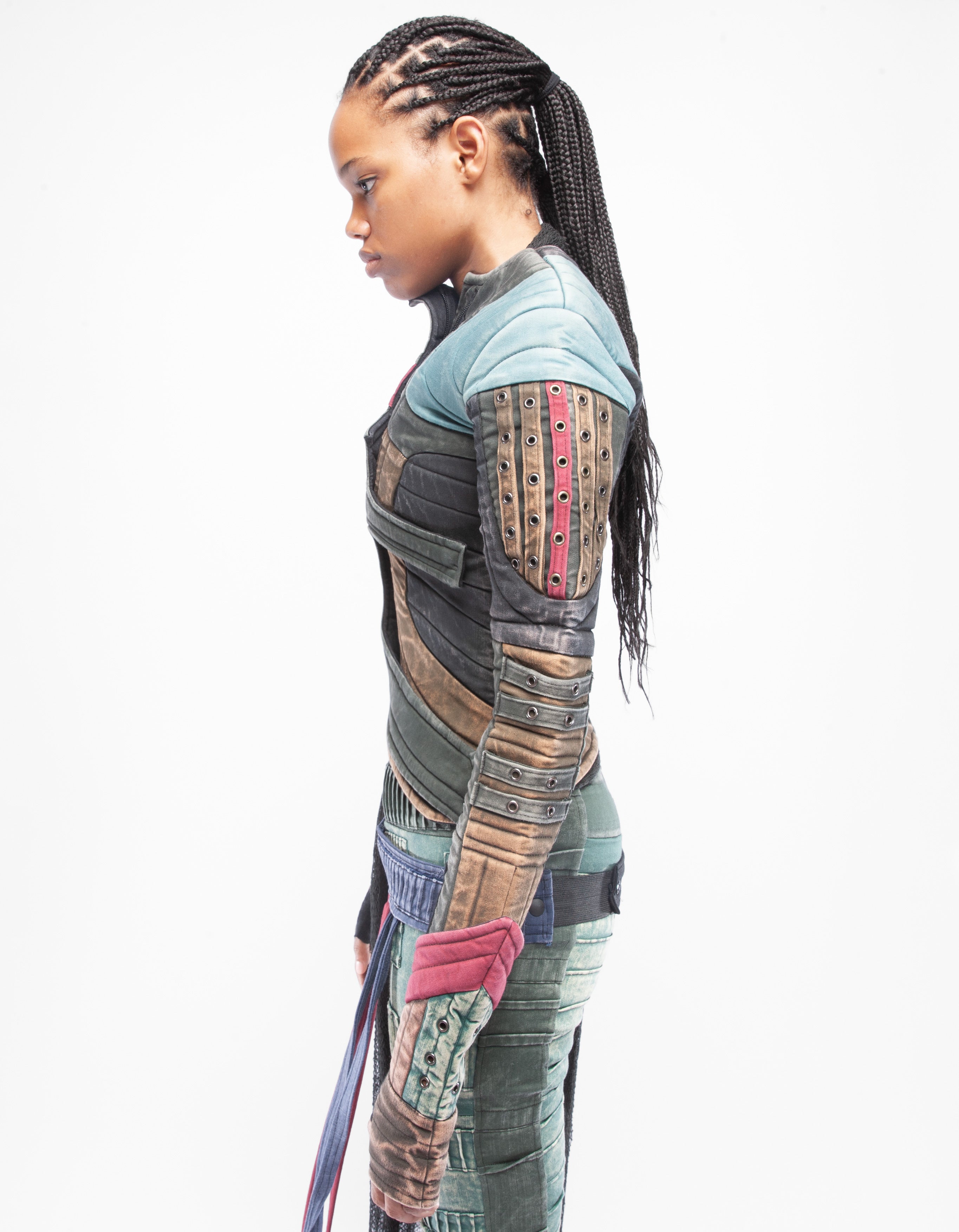VESTE TRIBE
