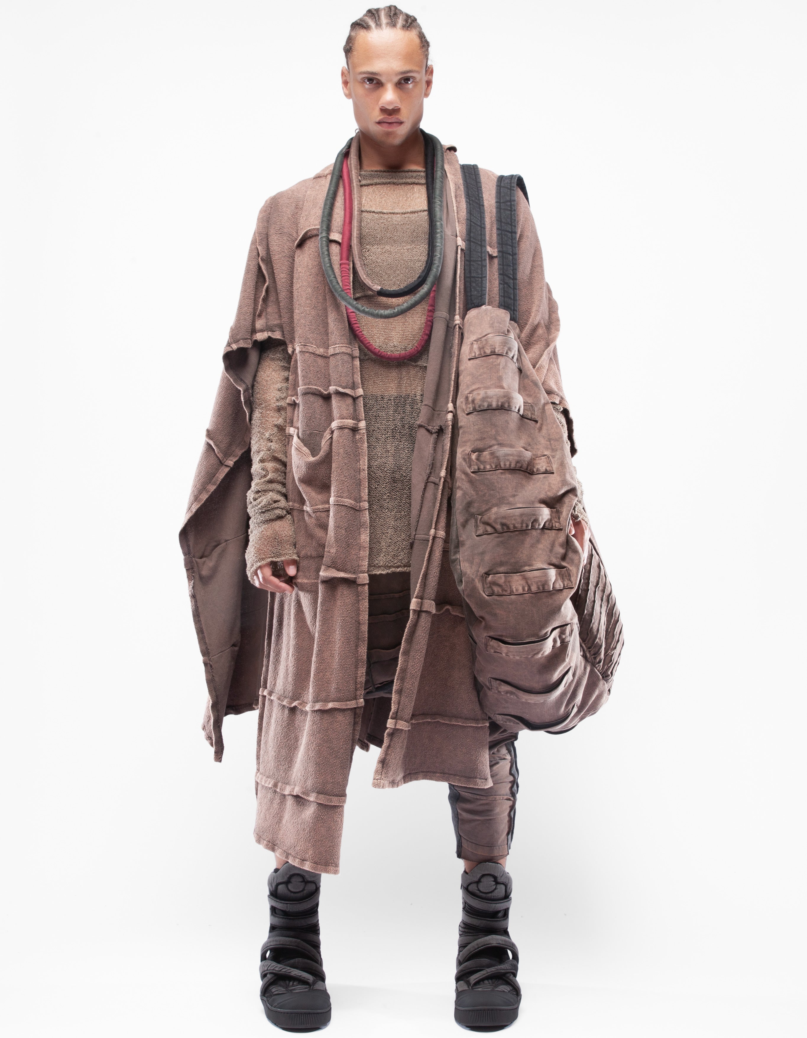 L'ERMITE DU MANTEAU