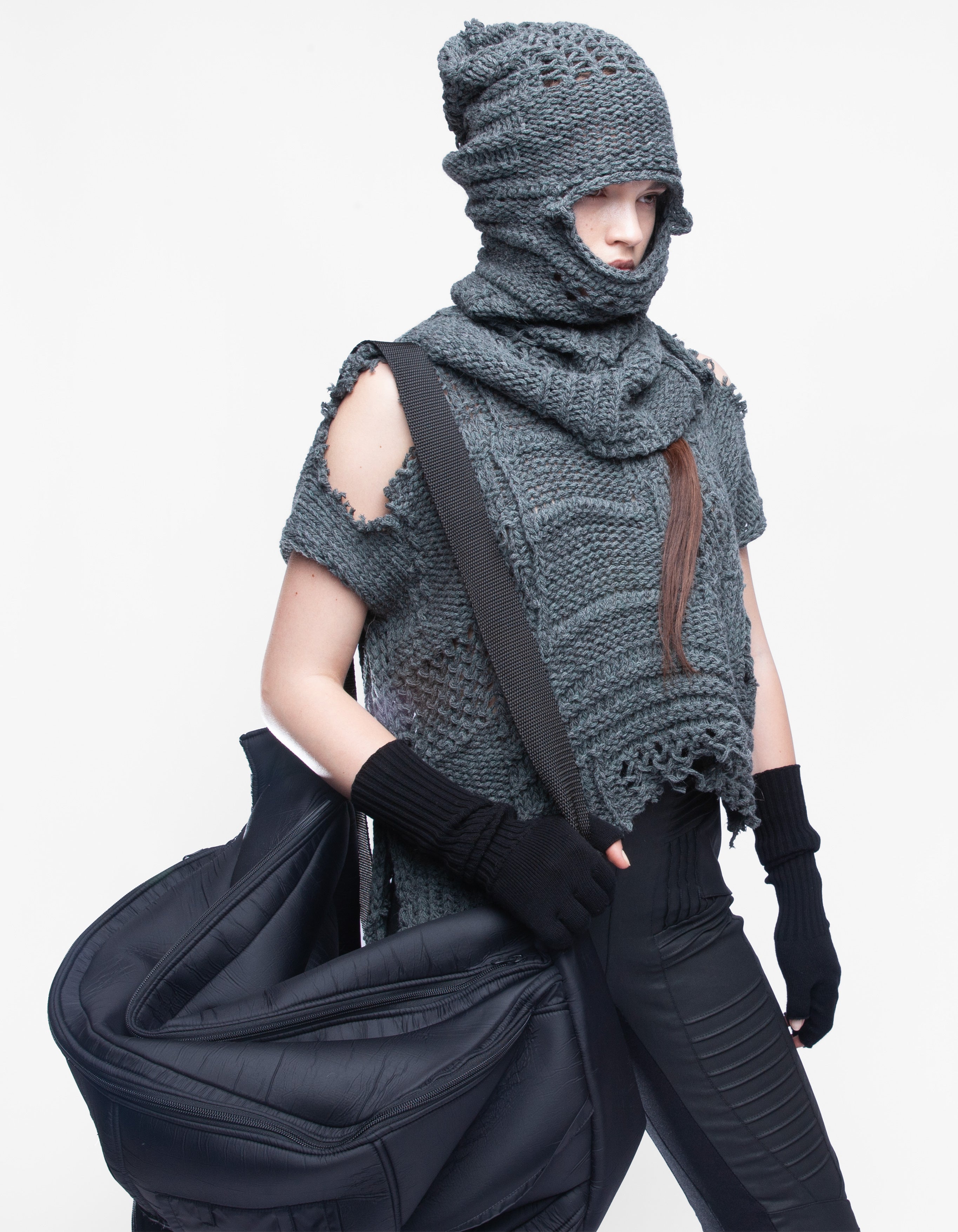 MESH COMMANDER W
