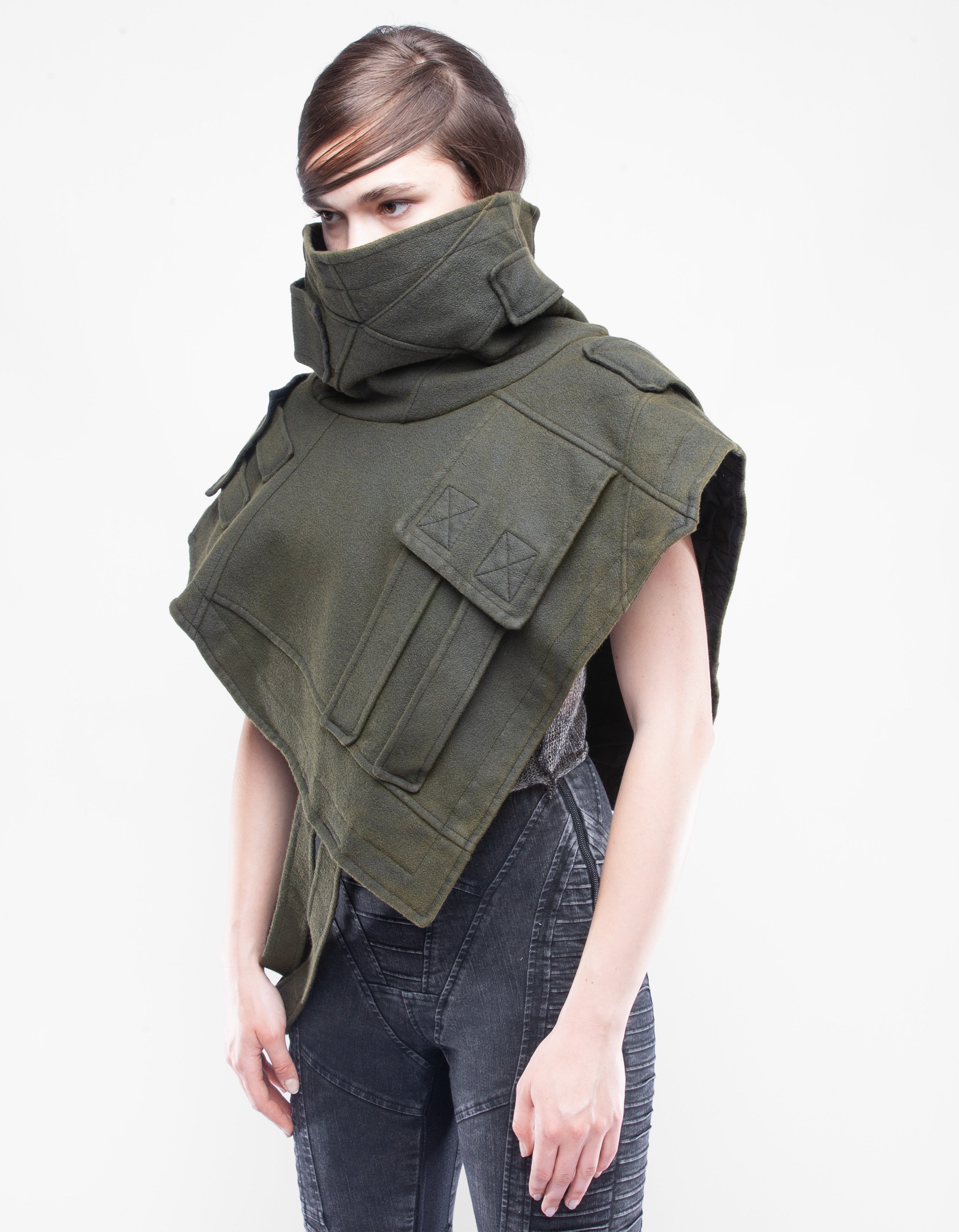 NECK VEST FORESTER