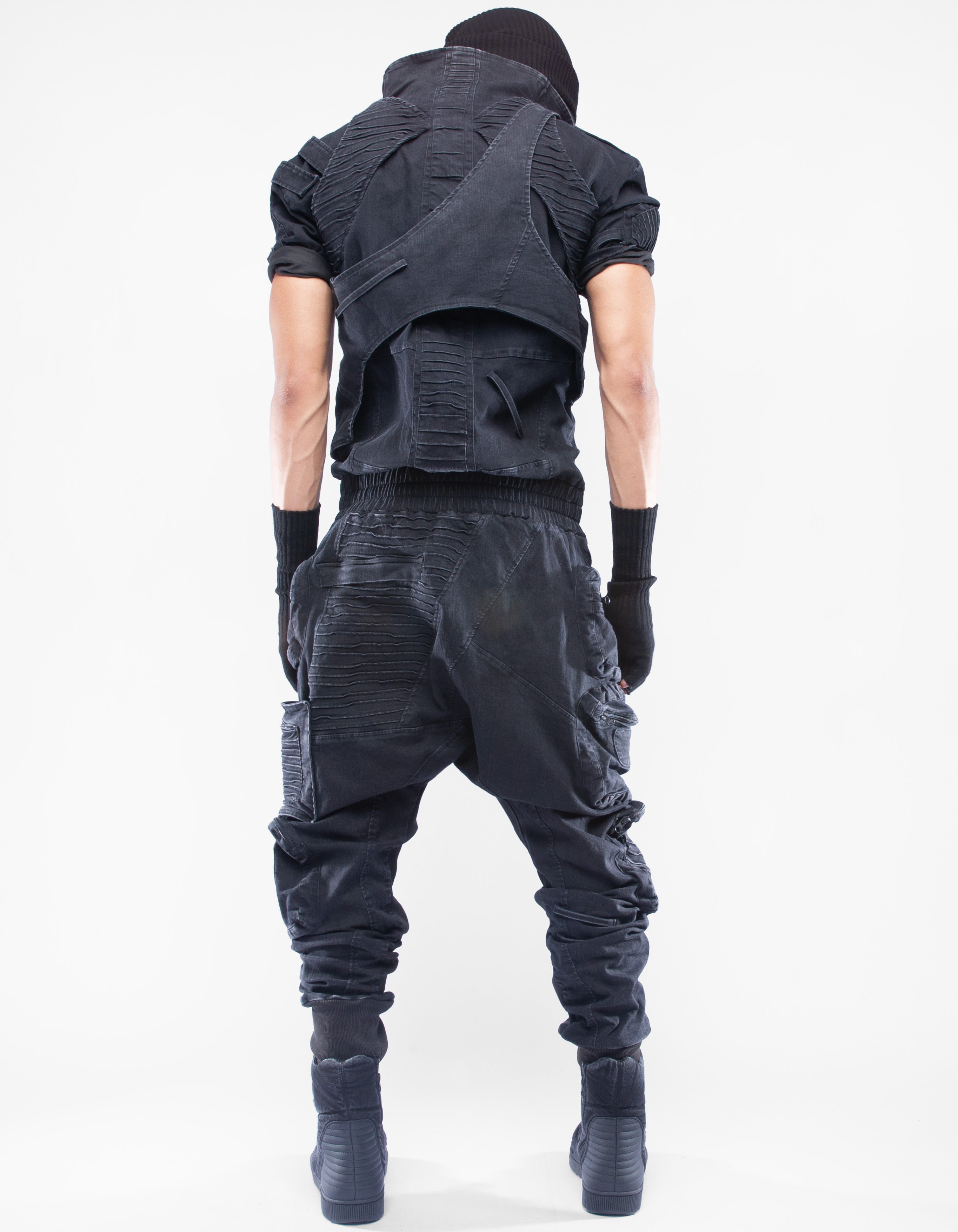 OVERALL CG OPERATOR