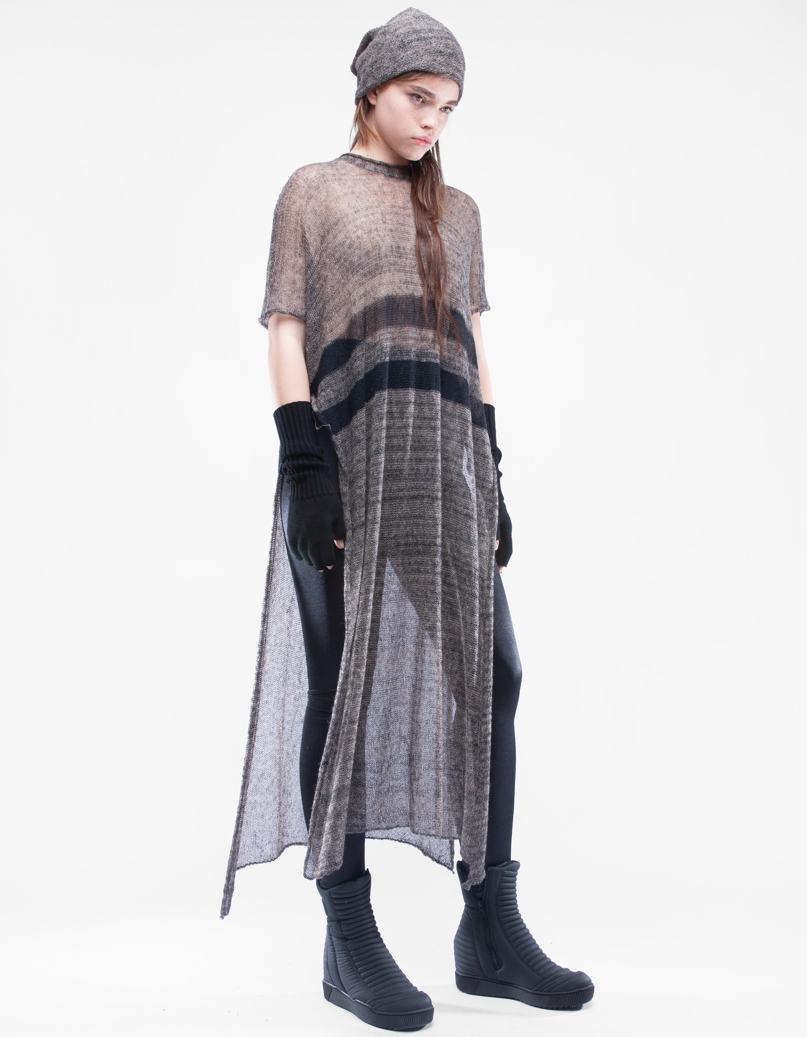 OVERSIZE REFRAME