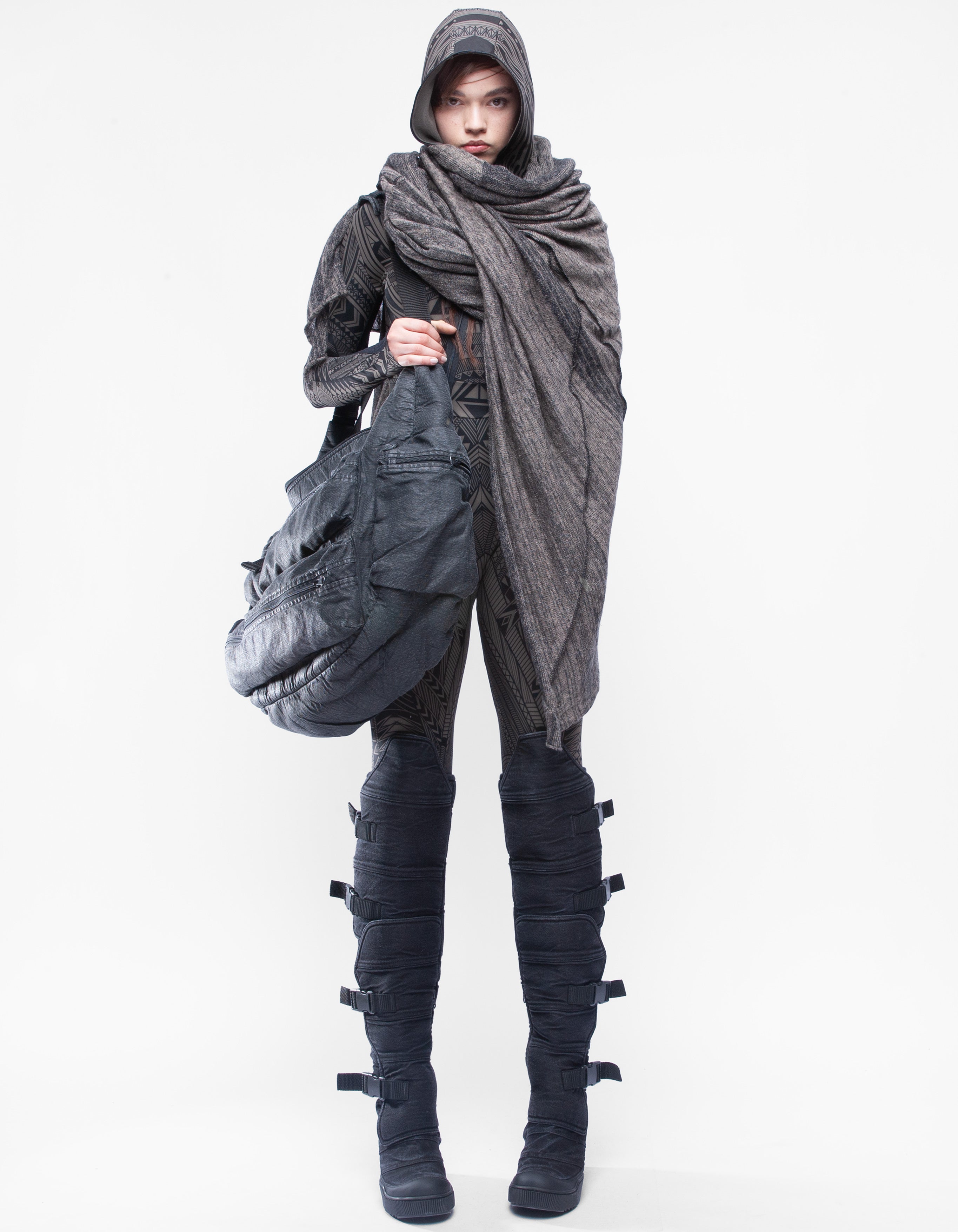 SHAWL BLANKET REFRAME