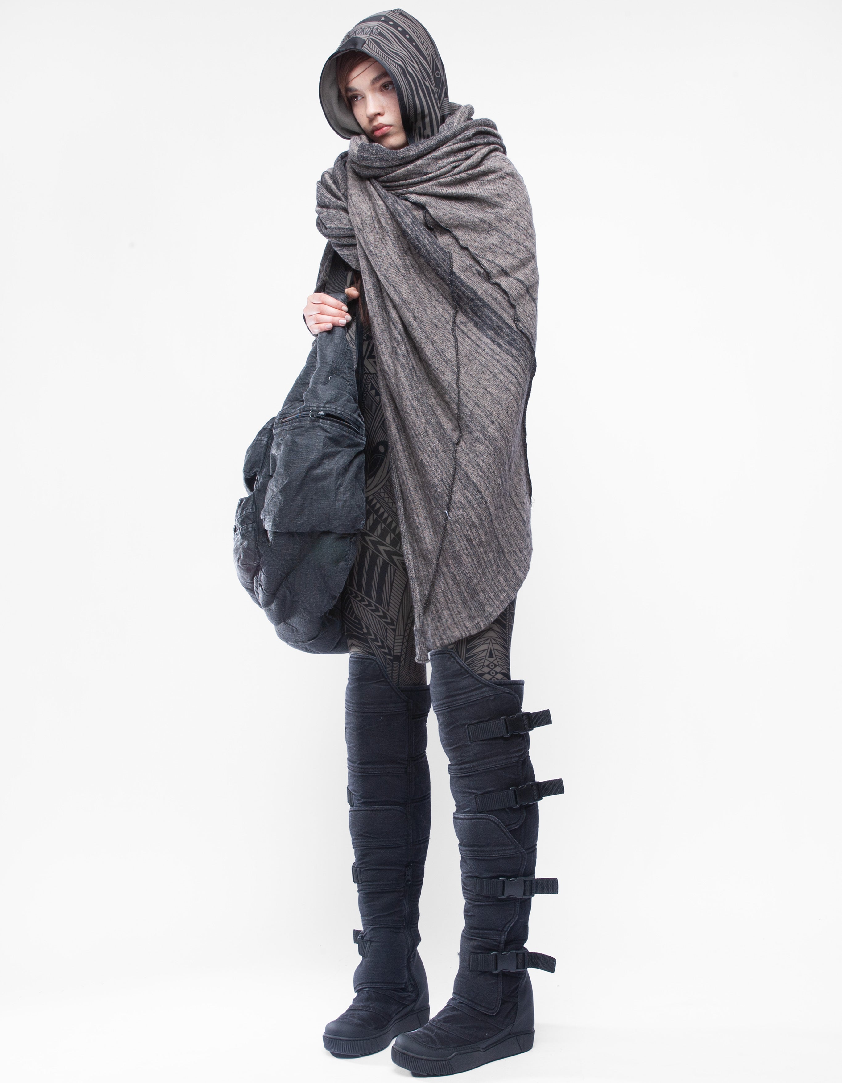SHAWL BLANKET REFRAME