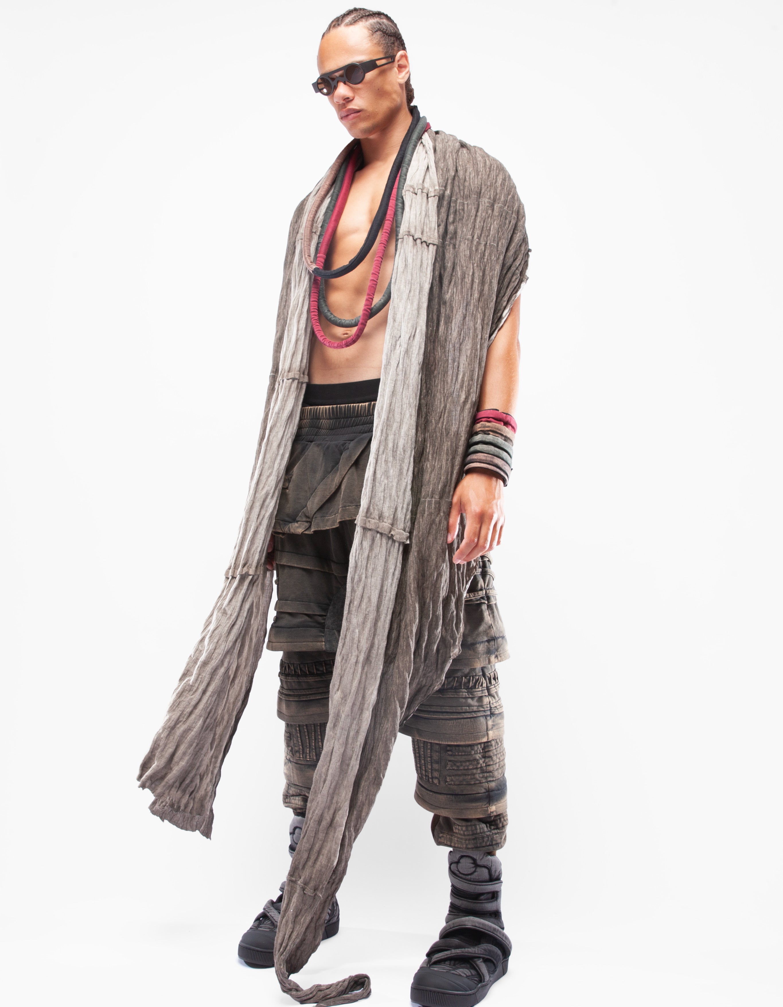 SHAWL UNDER COVER