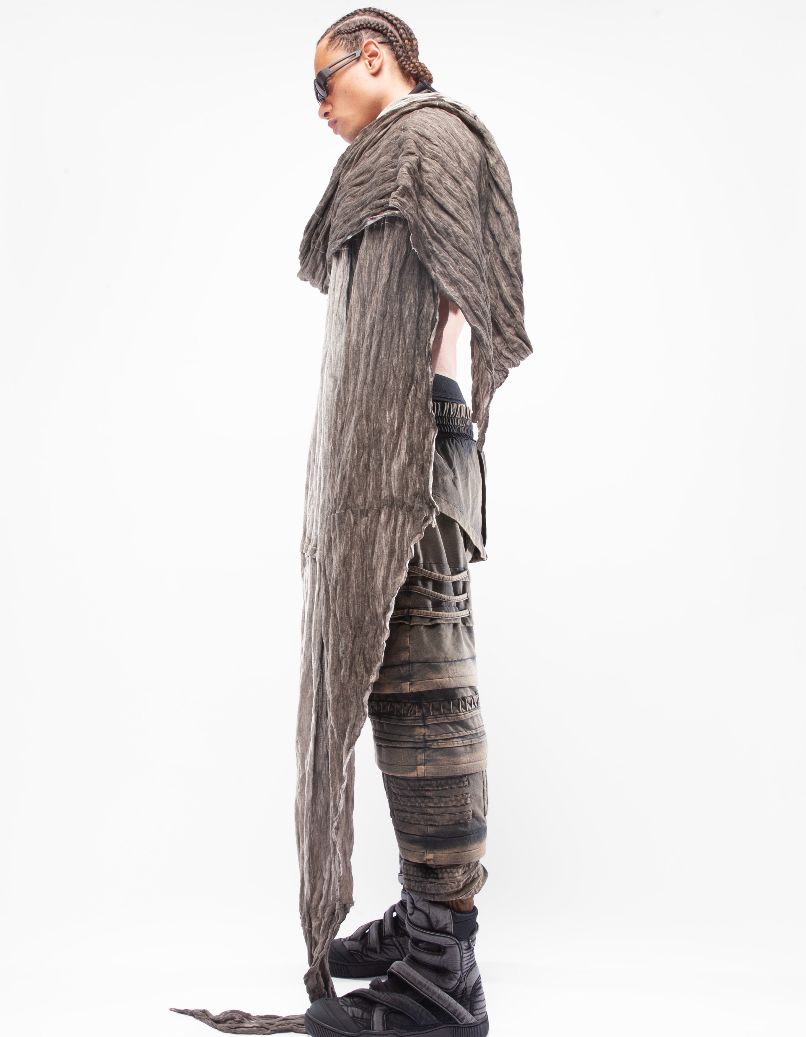 SHAWL UNDER COVER