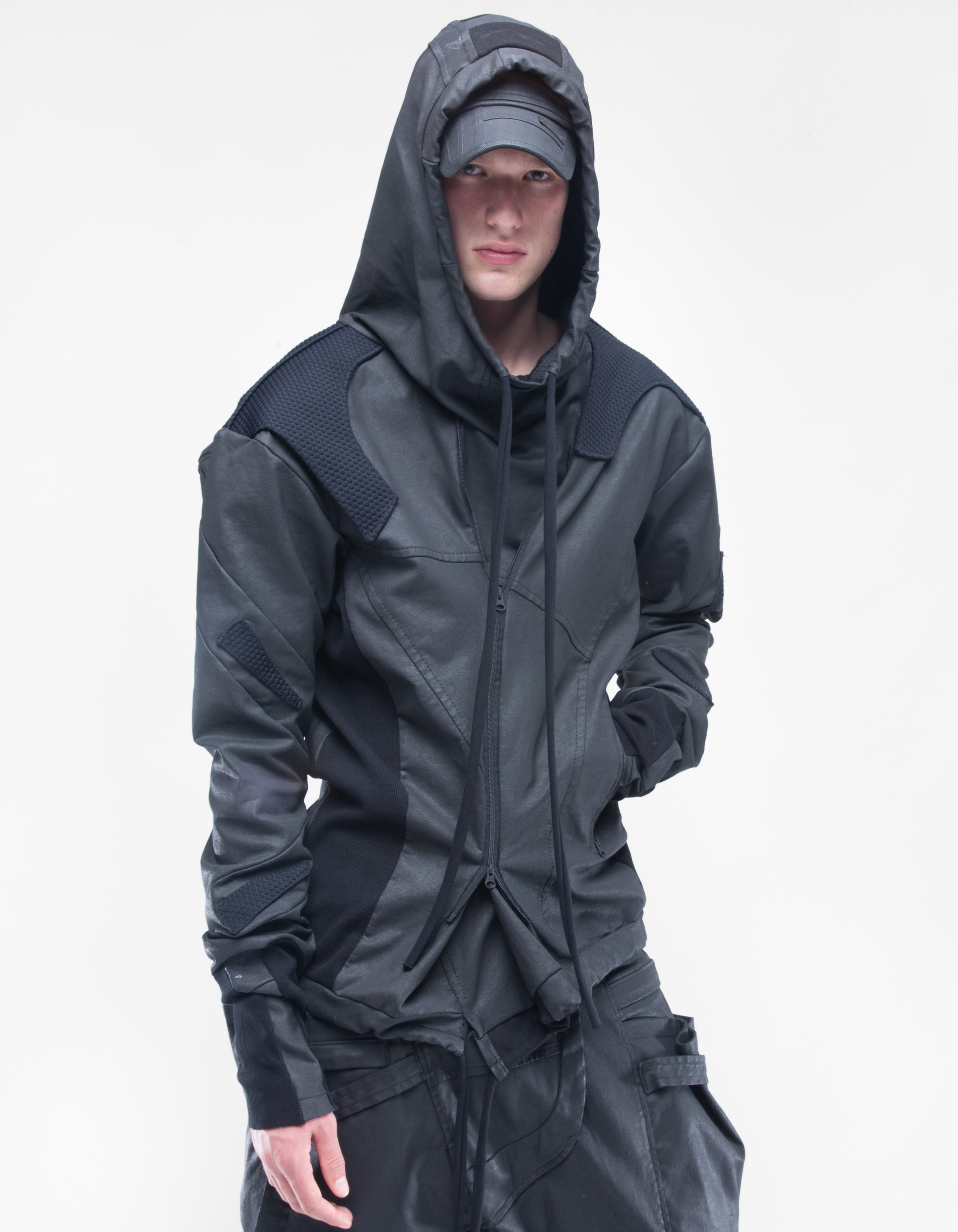 TOP HOODIE EMERGE