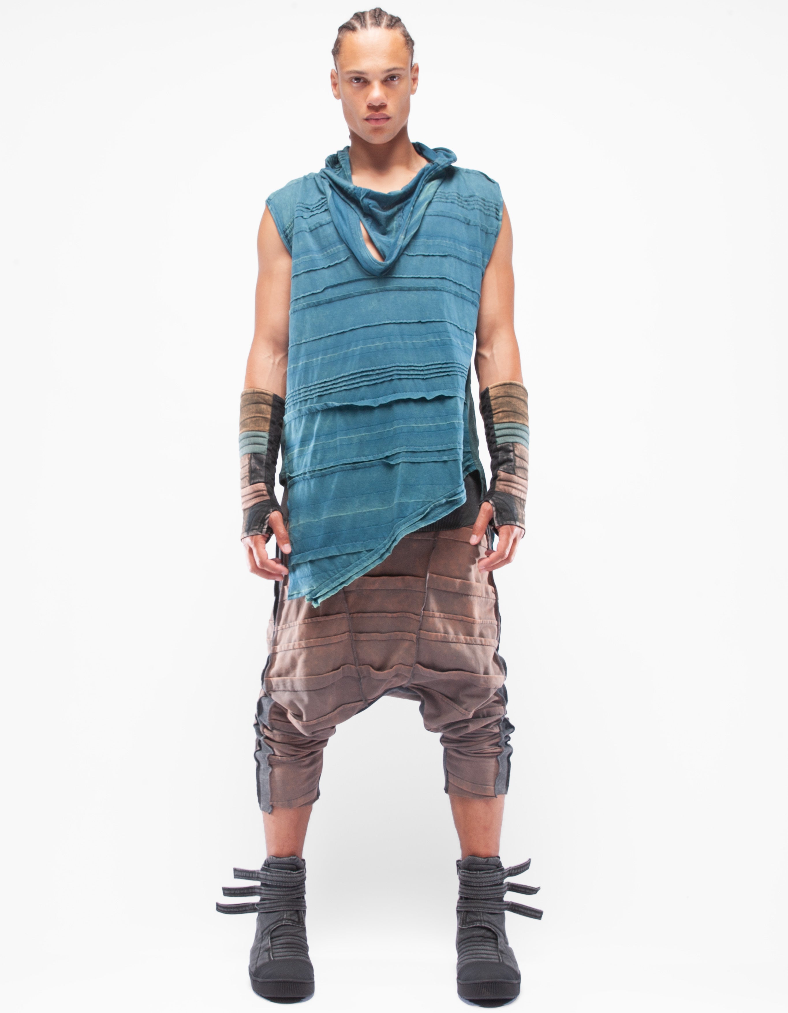 TOP NO SLEEVE COSMIC
