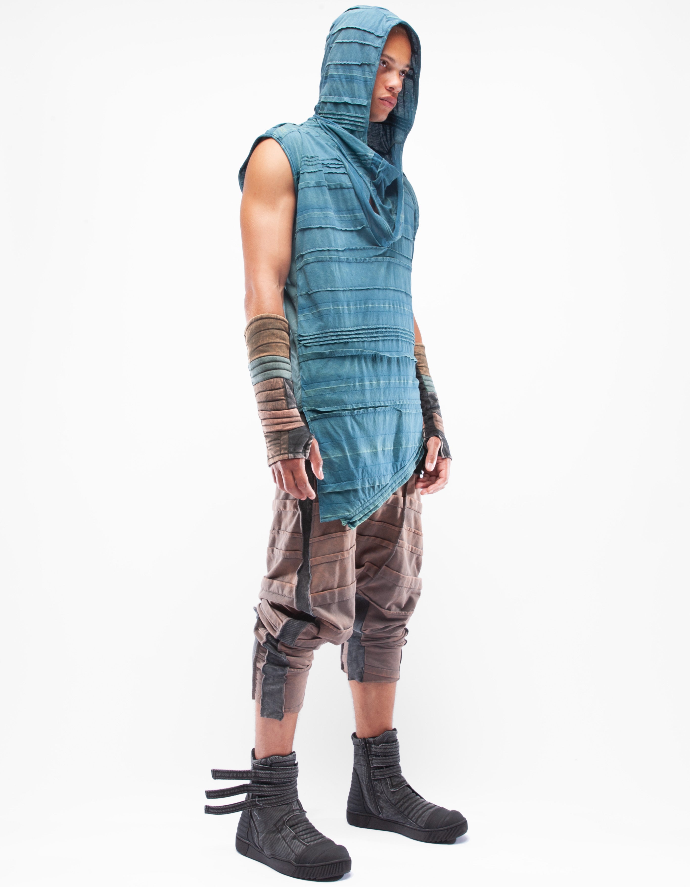 TOP NO SLEEVE COSMIC