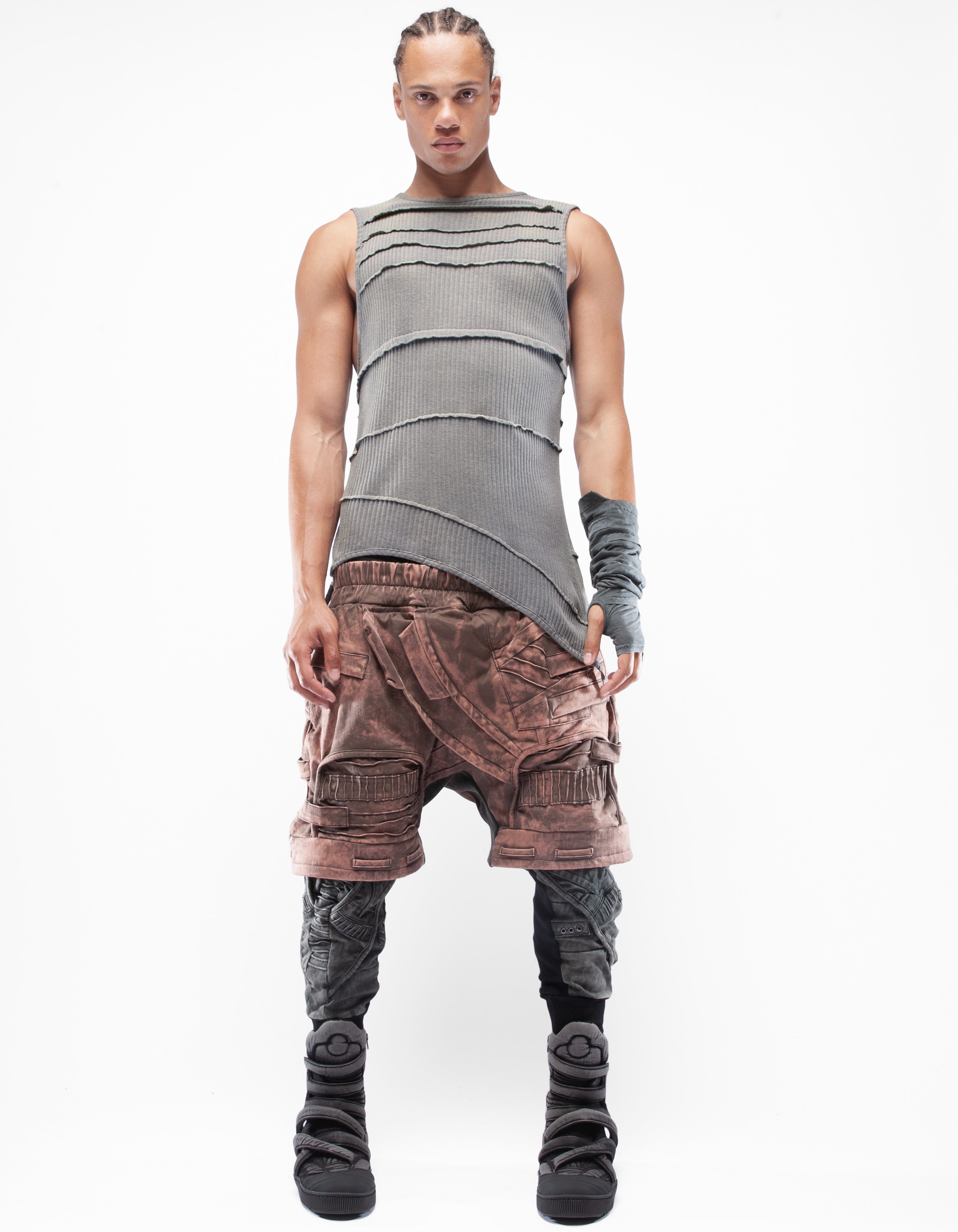 TOP NO SLEEVE REFRAME