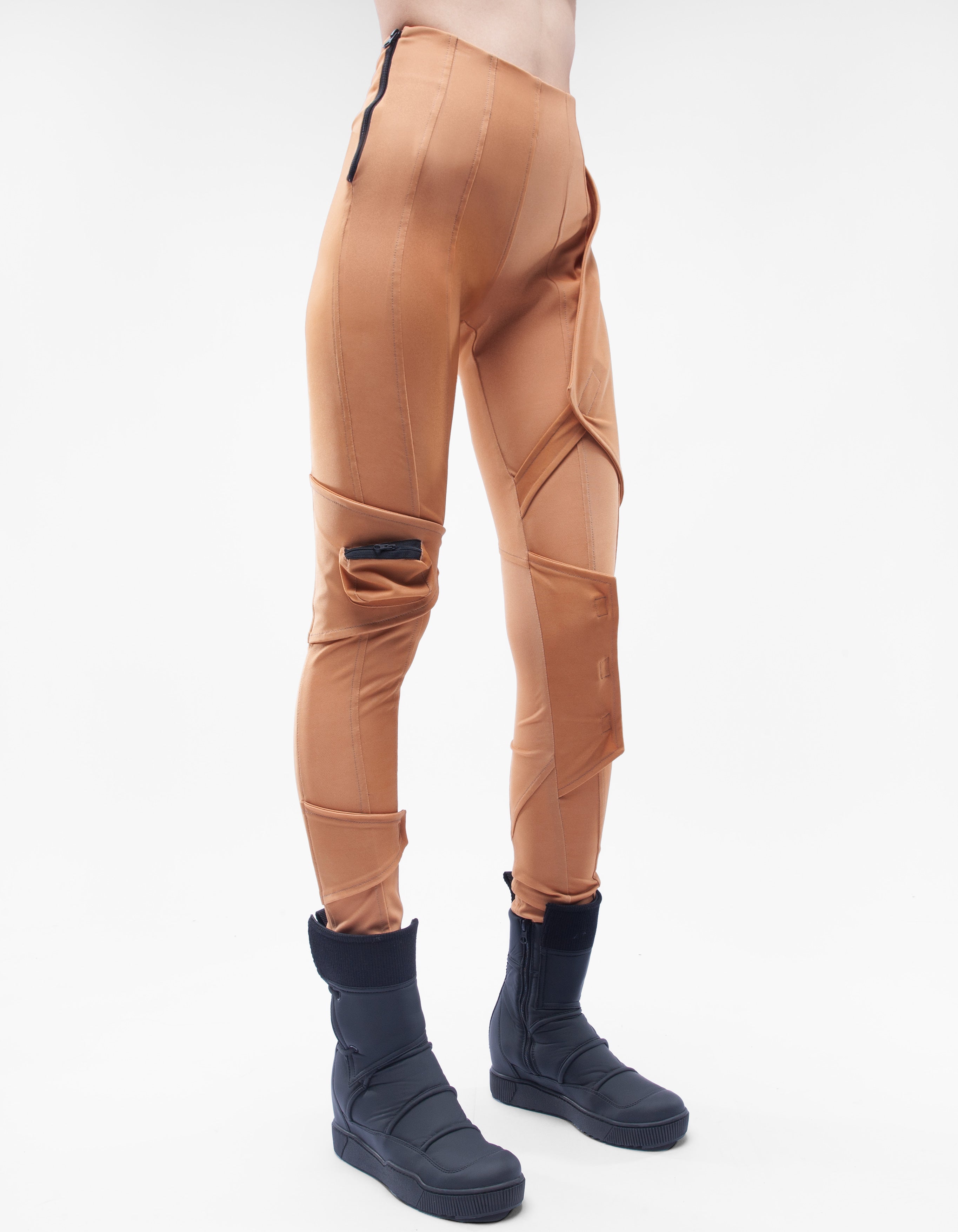 PANTALONES AJUSTADOS ARISE