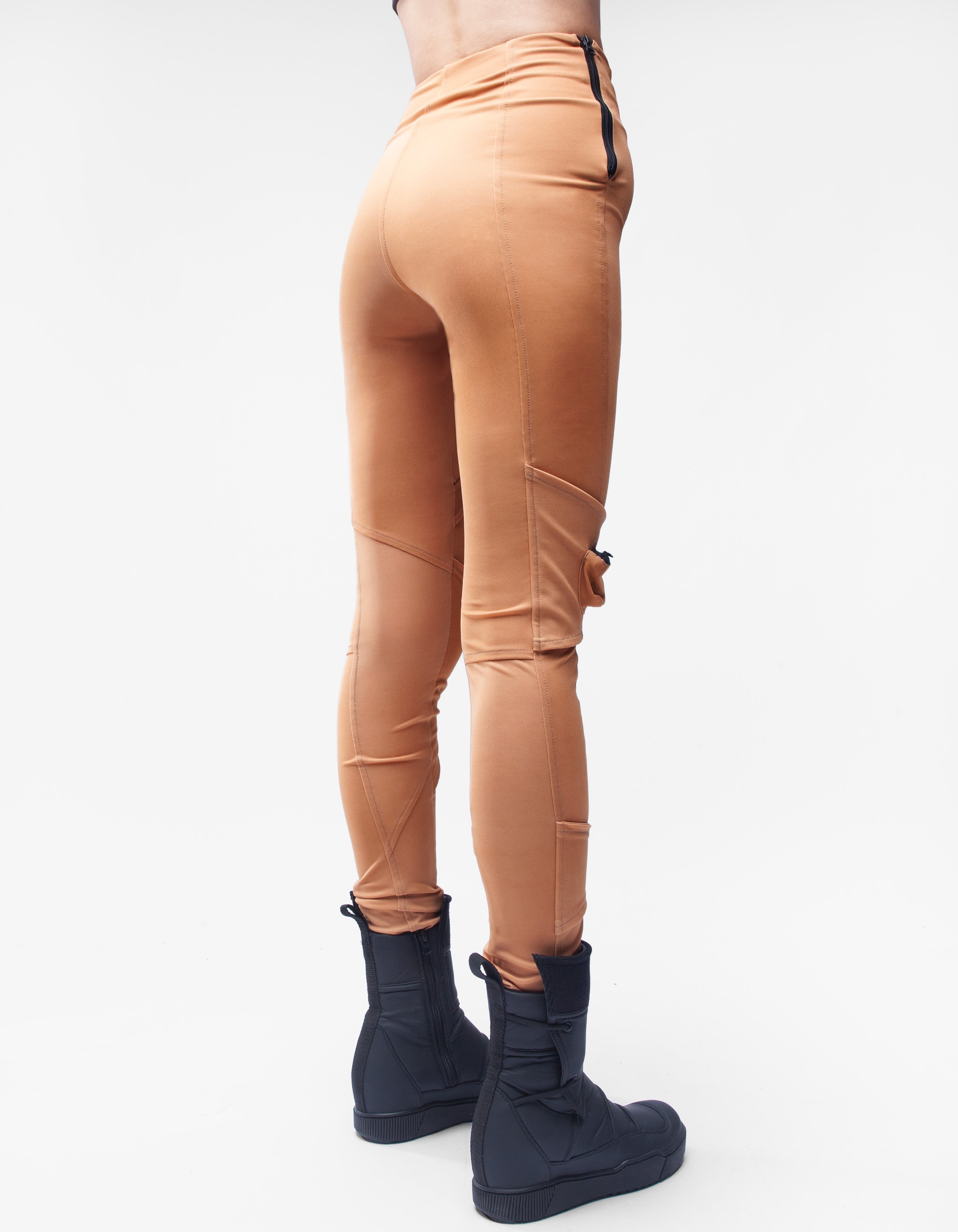 PANTALONES AJUSTADOS ARISE