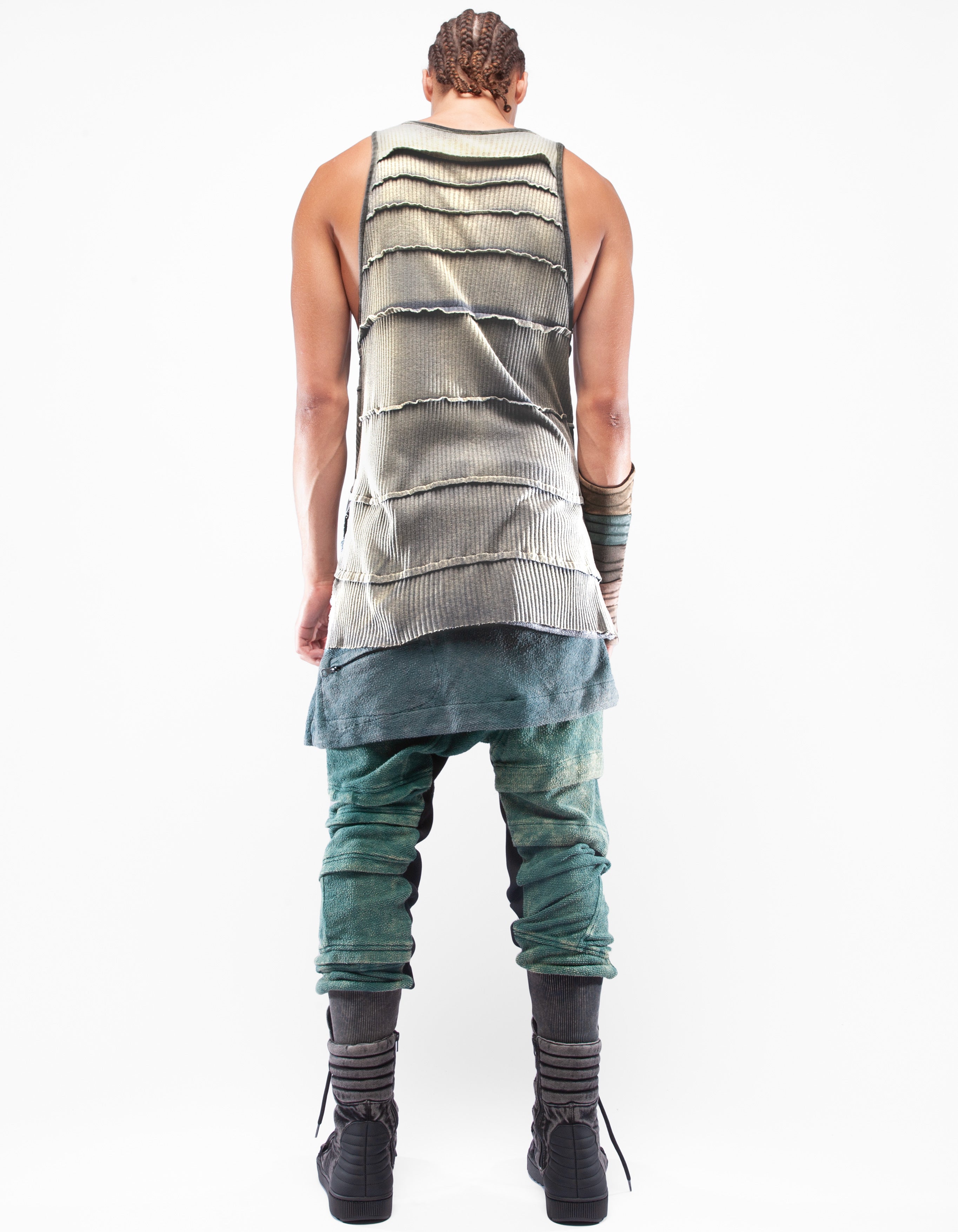 VEST RIB REFRAME