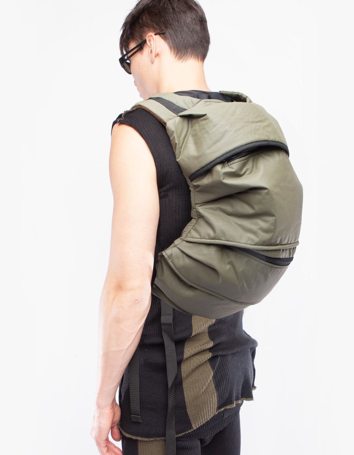 BACK PACK ONENESS