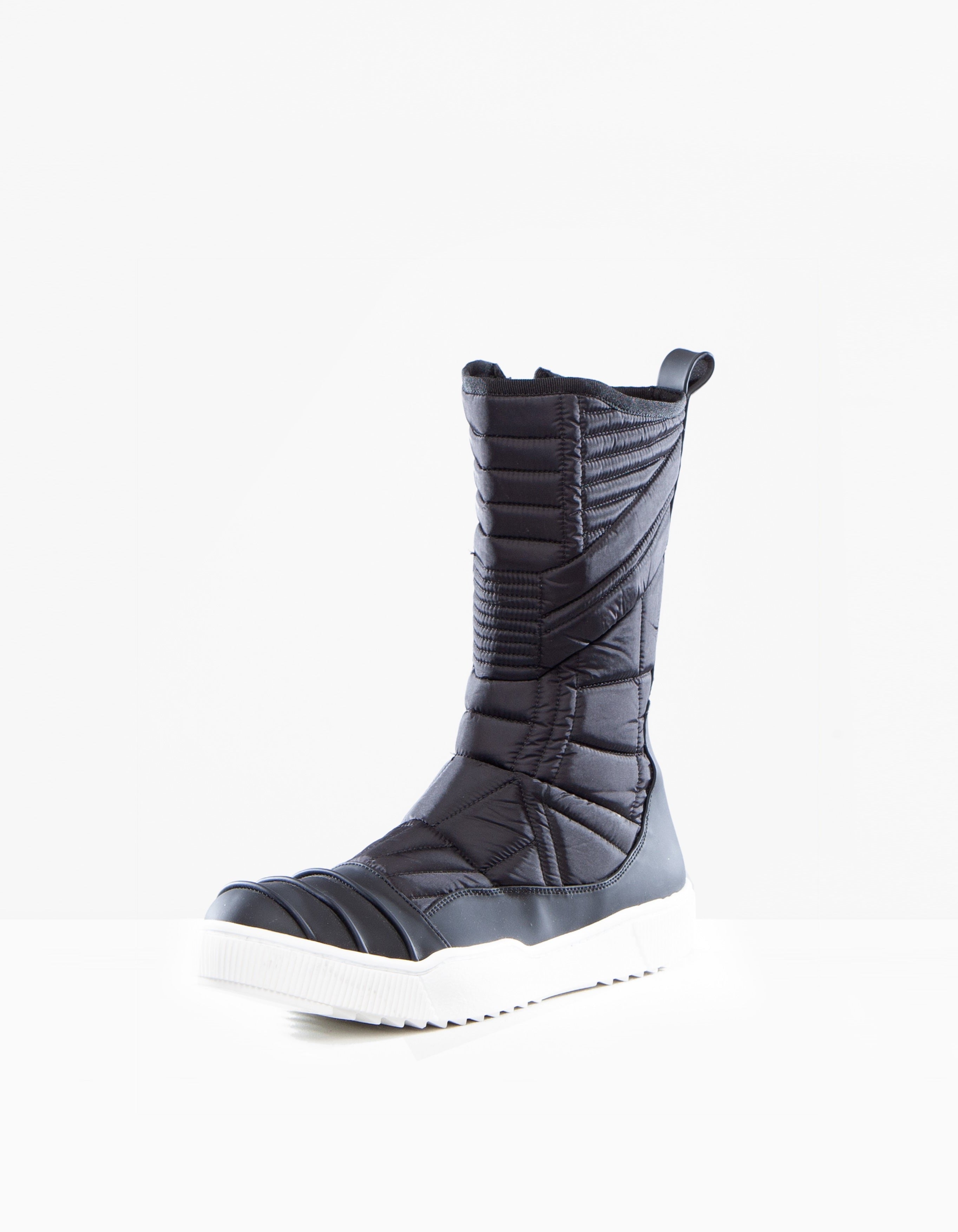 DEMOBAZA PASSERELLE TOPS M