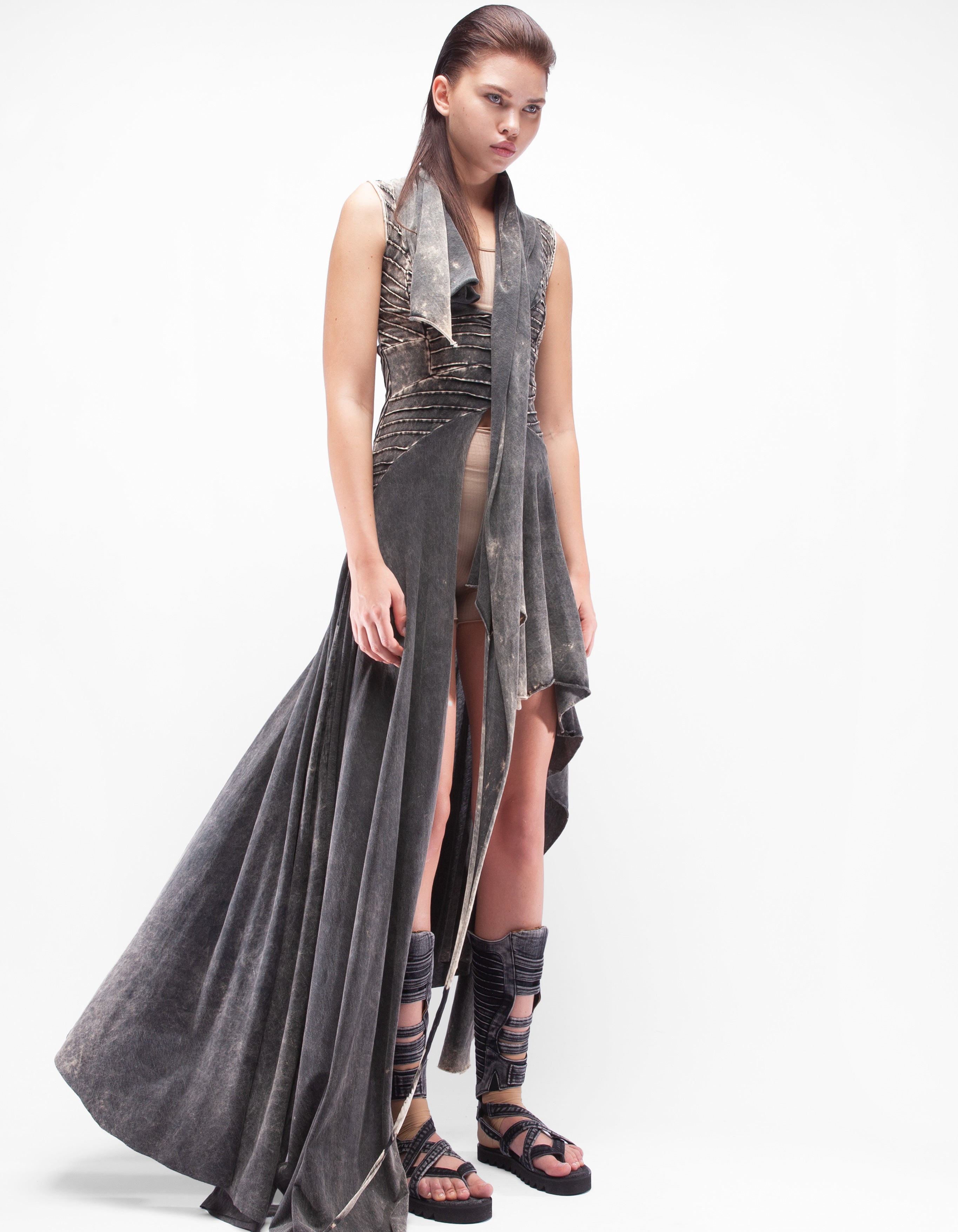 CHRONOLOGIE DE LA ROBE CARDIGAN