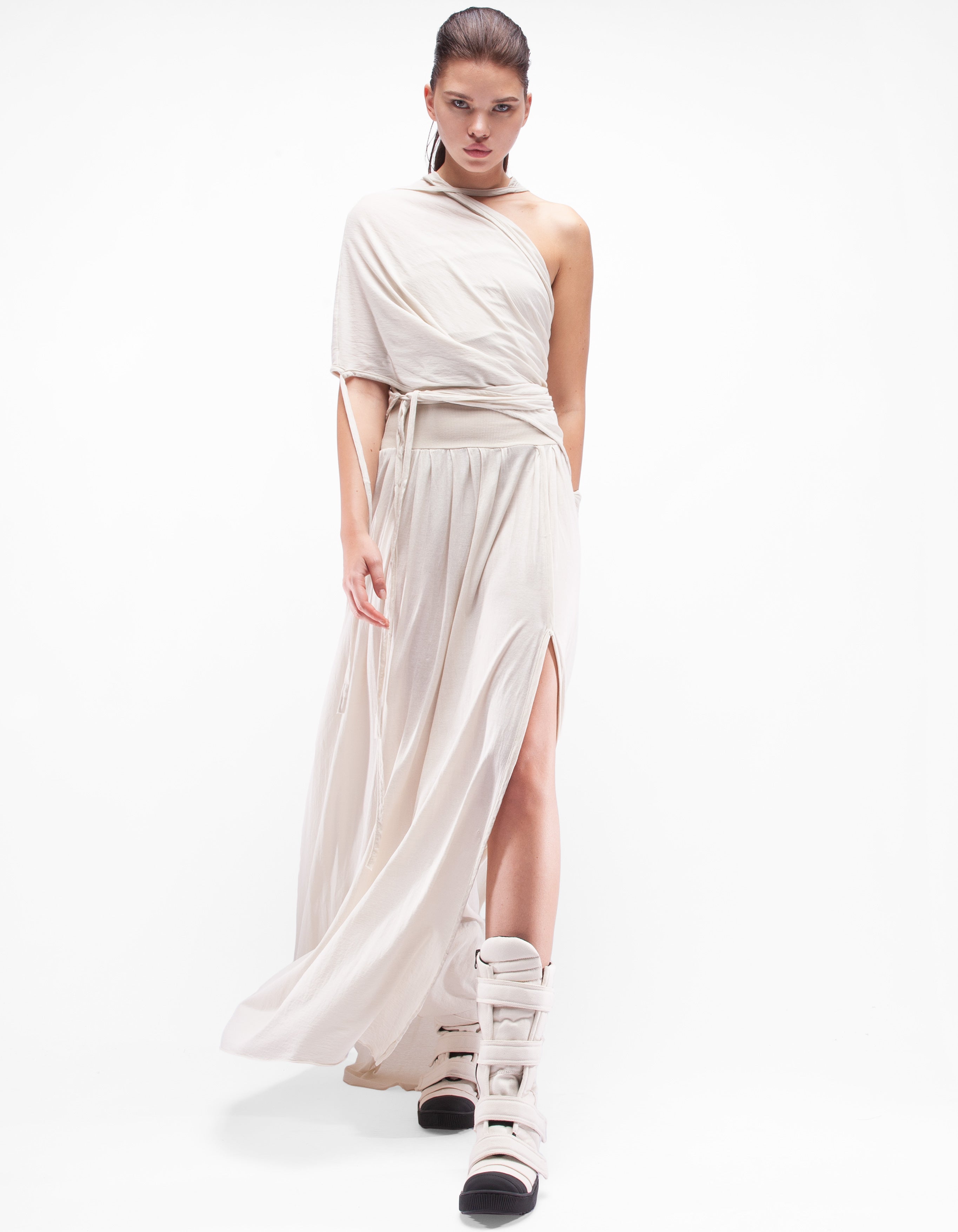 KLEID AUSSCHNITT ASCENSION