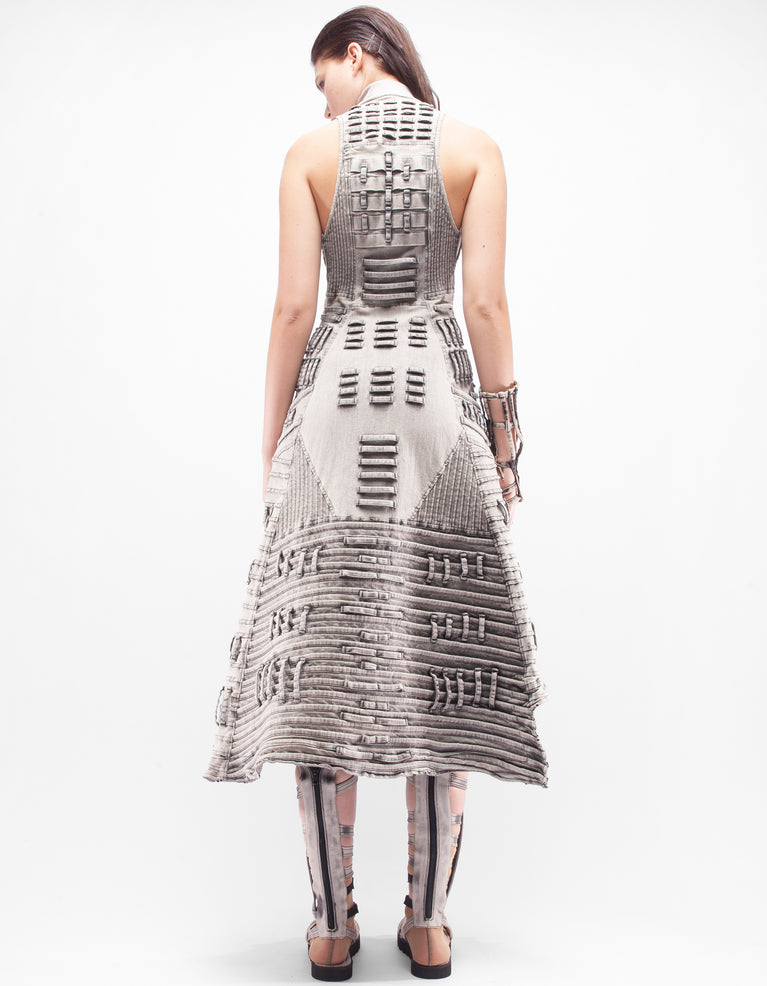DIMENSIÓN DEL VESTIDO