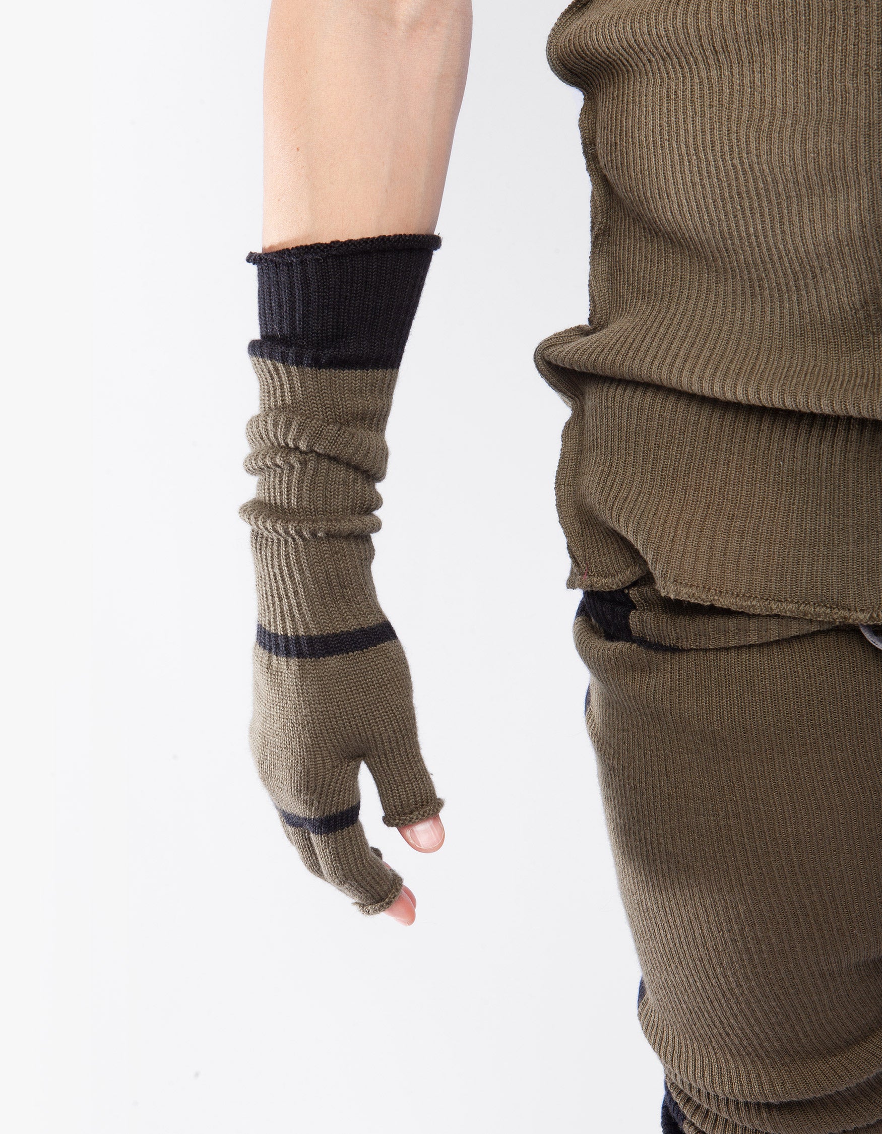 HANDSCHUHE FINGER VEGA M
