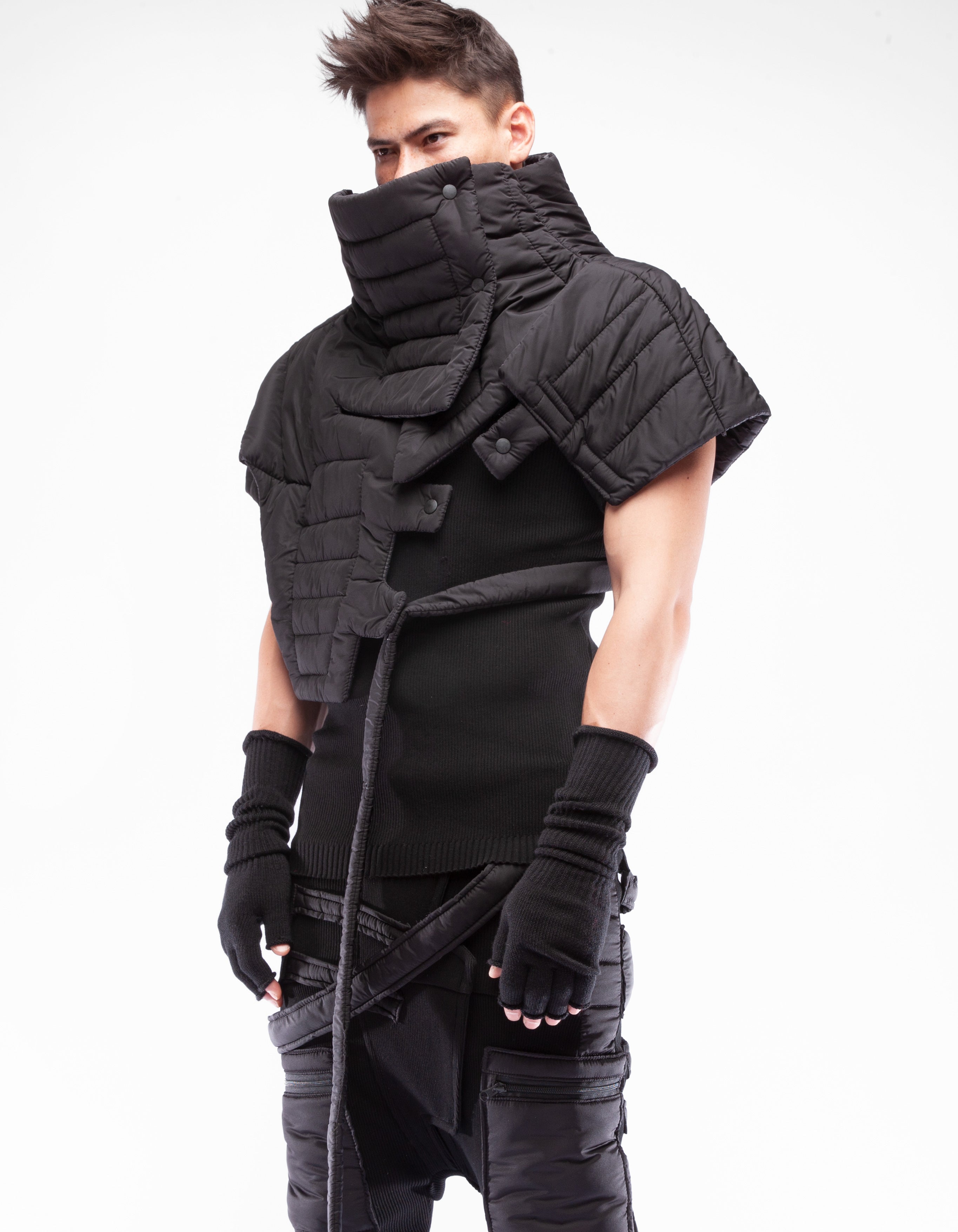 JACKE ENGINE ZEITLOS
