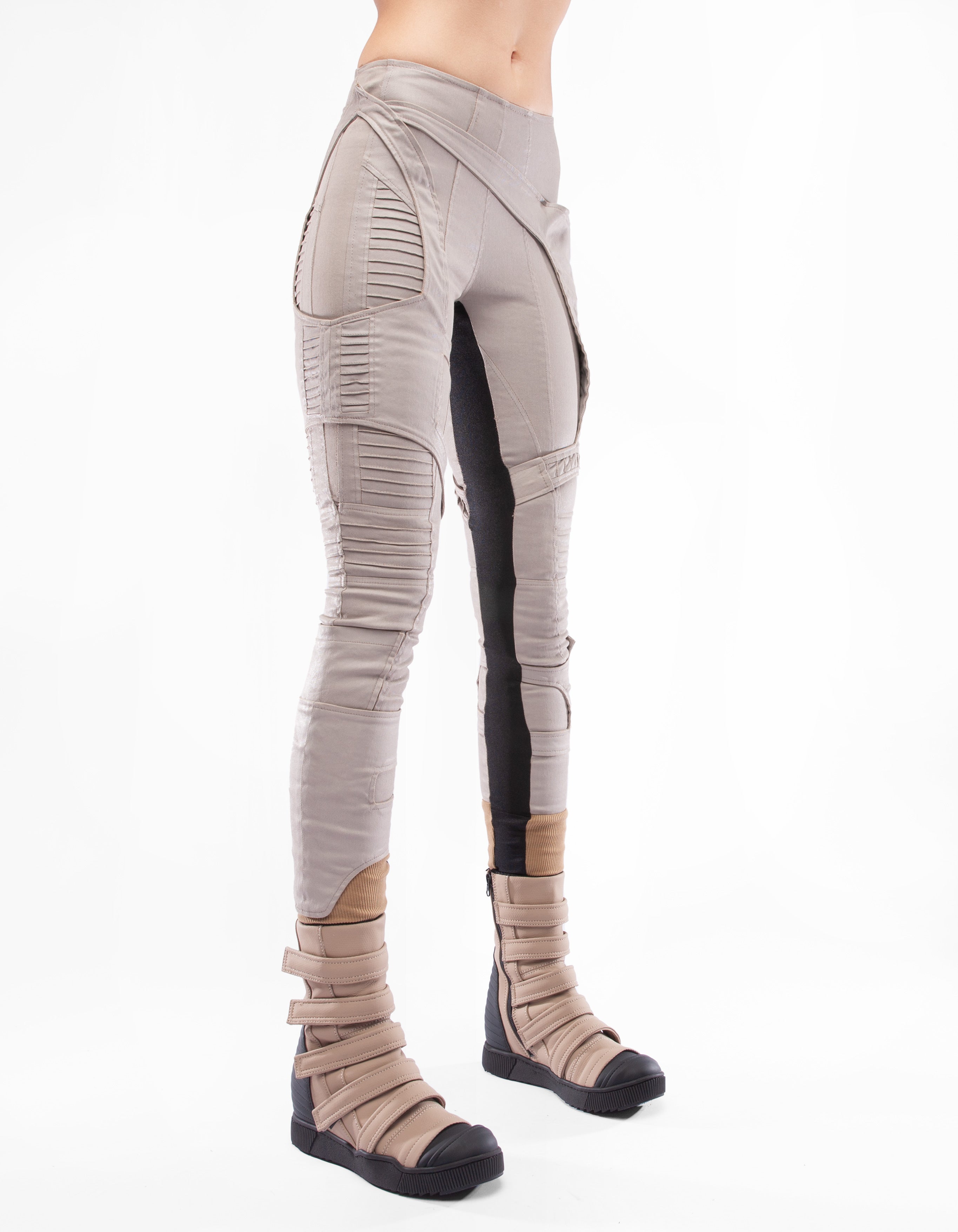 JEANS-MOTORSCHALE