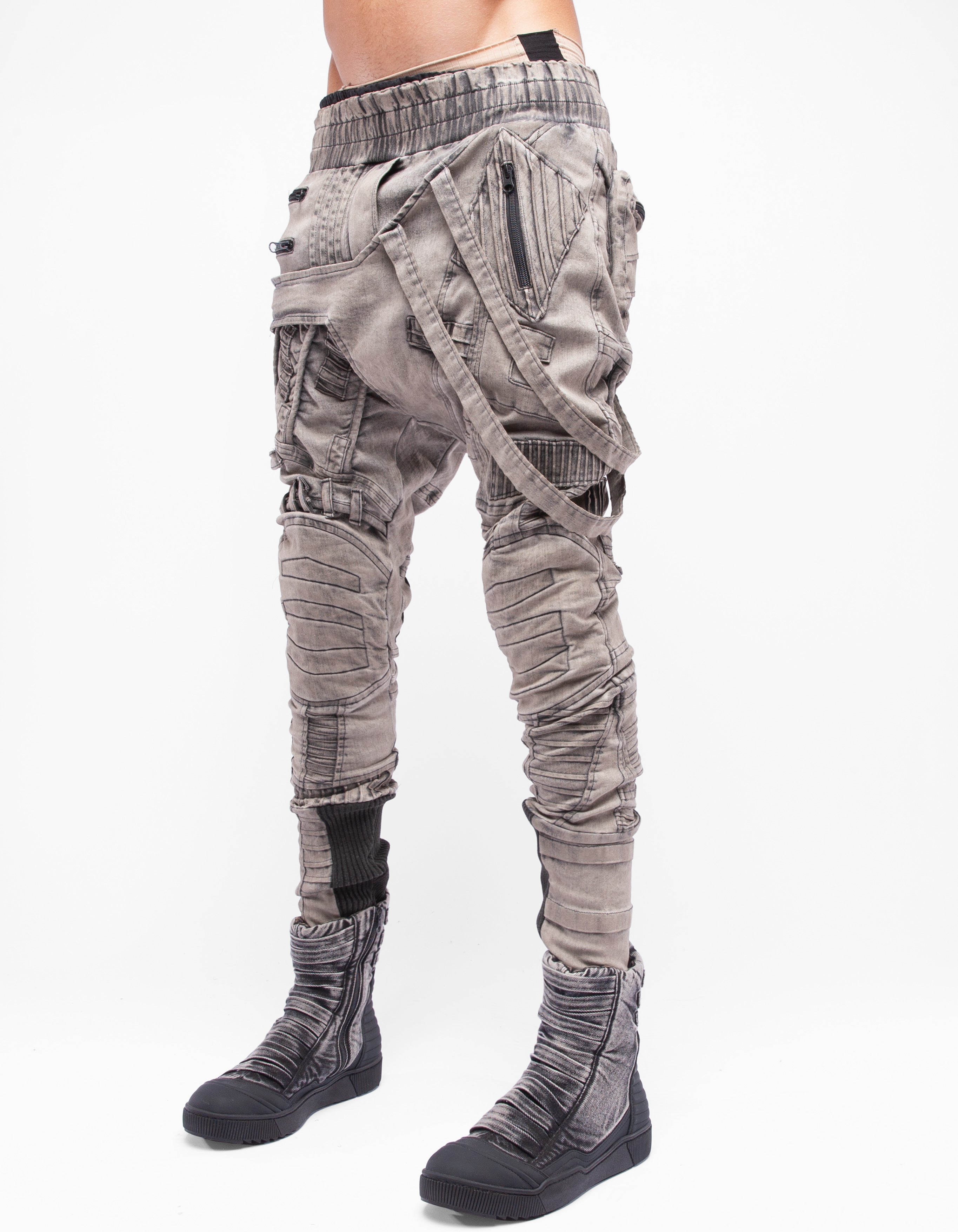 DIMENSIONE GINOCCHIO JEANS