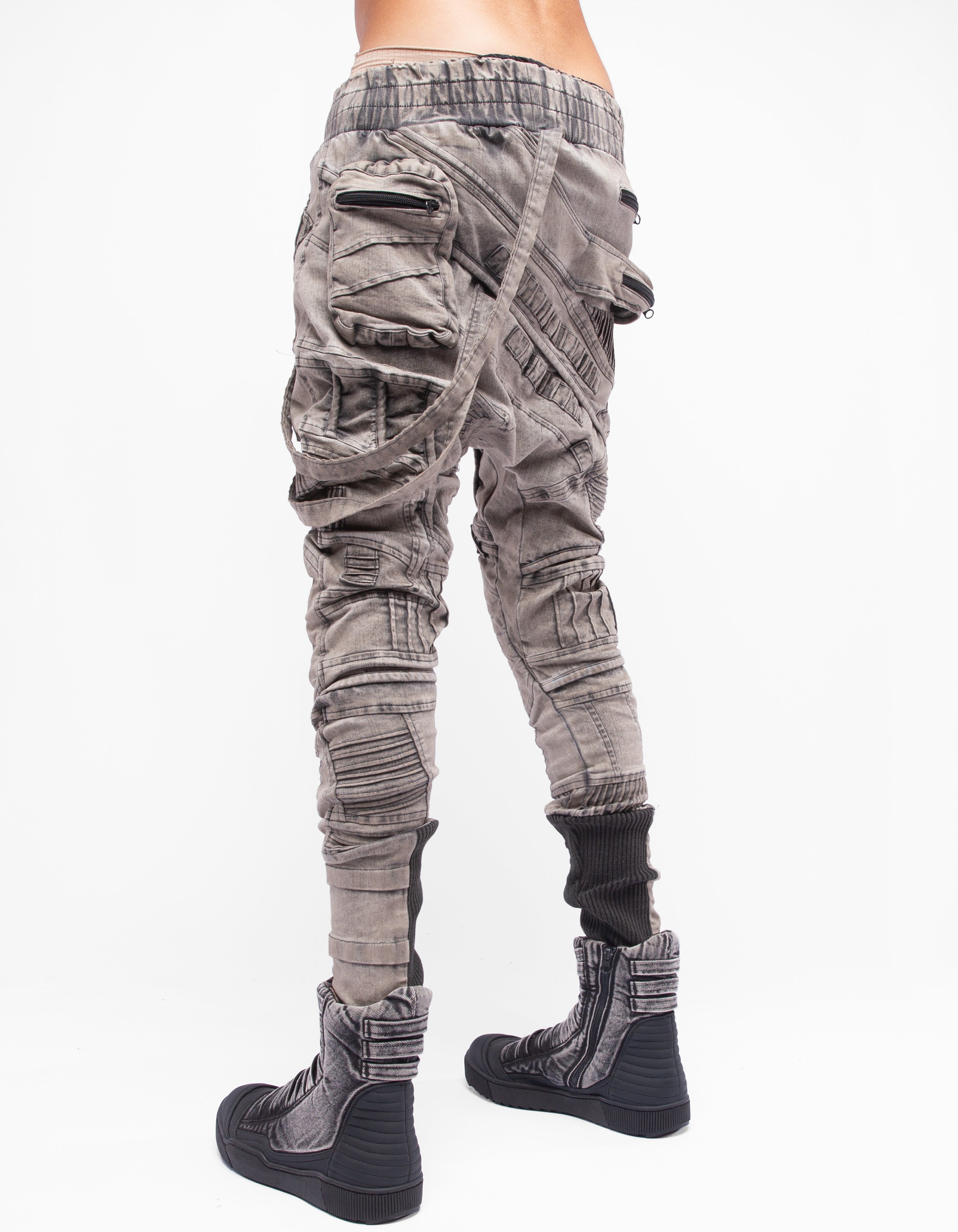 DIMENSIONE GINOCCHIO JEANS