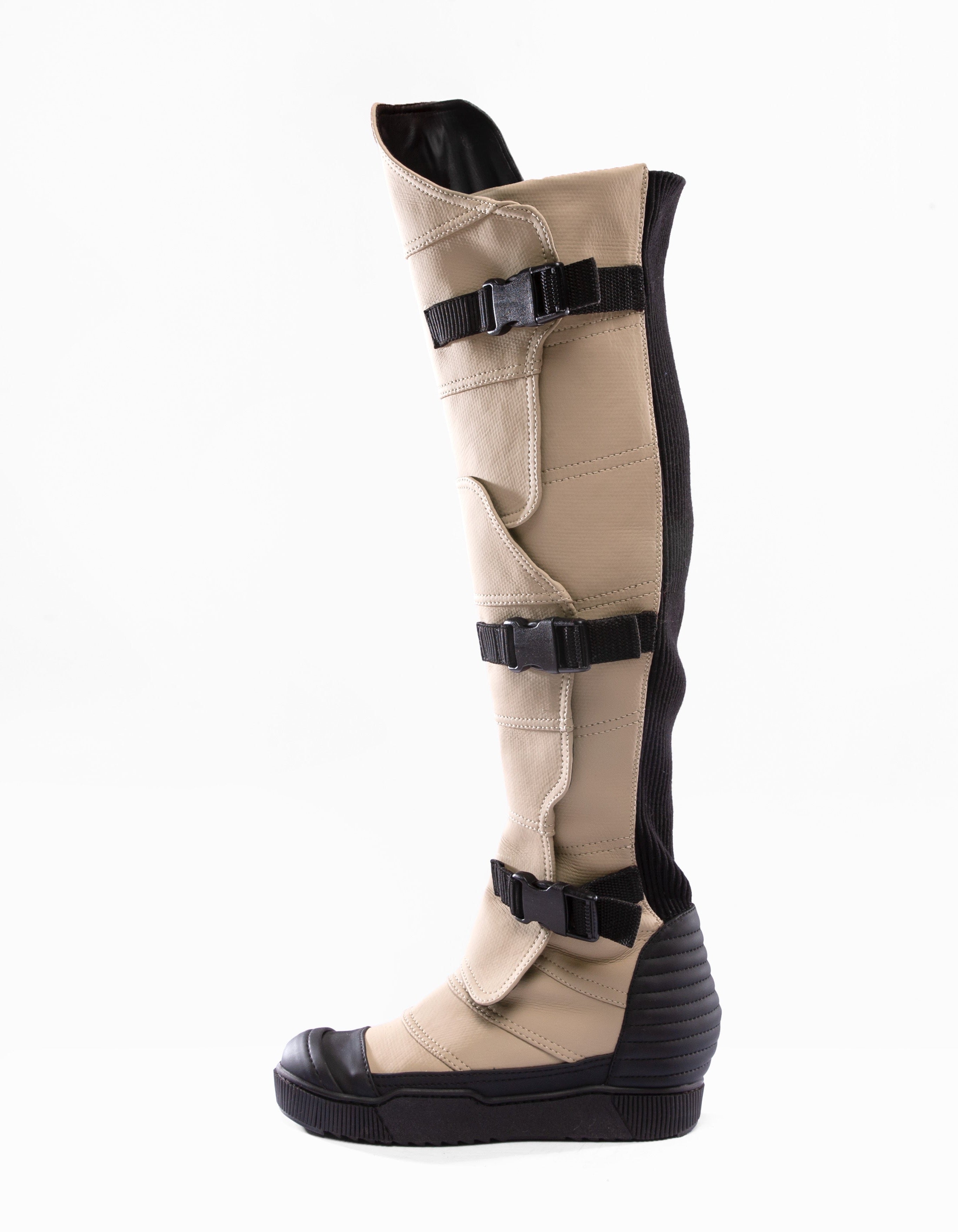 BOTTES LONGUES SURMARCHENT LE SABLE