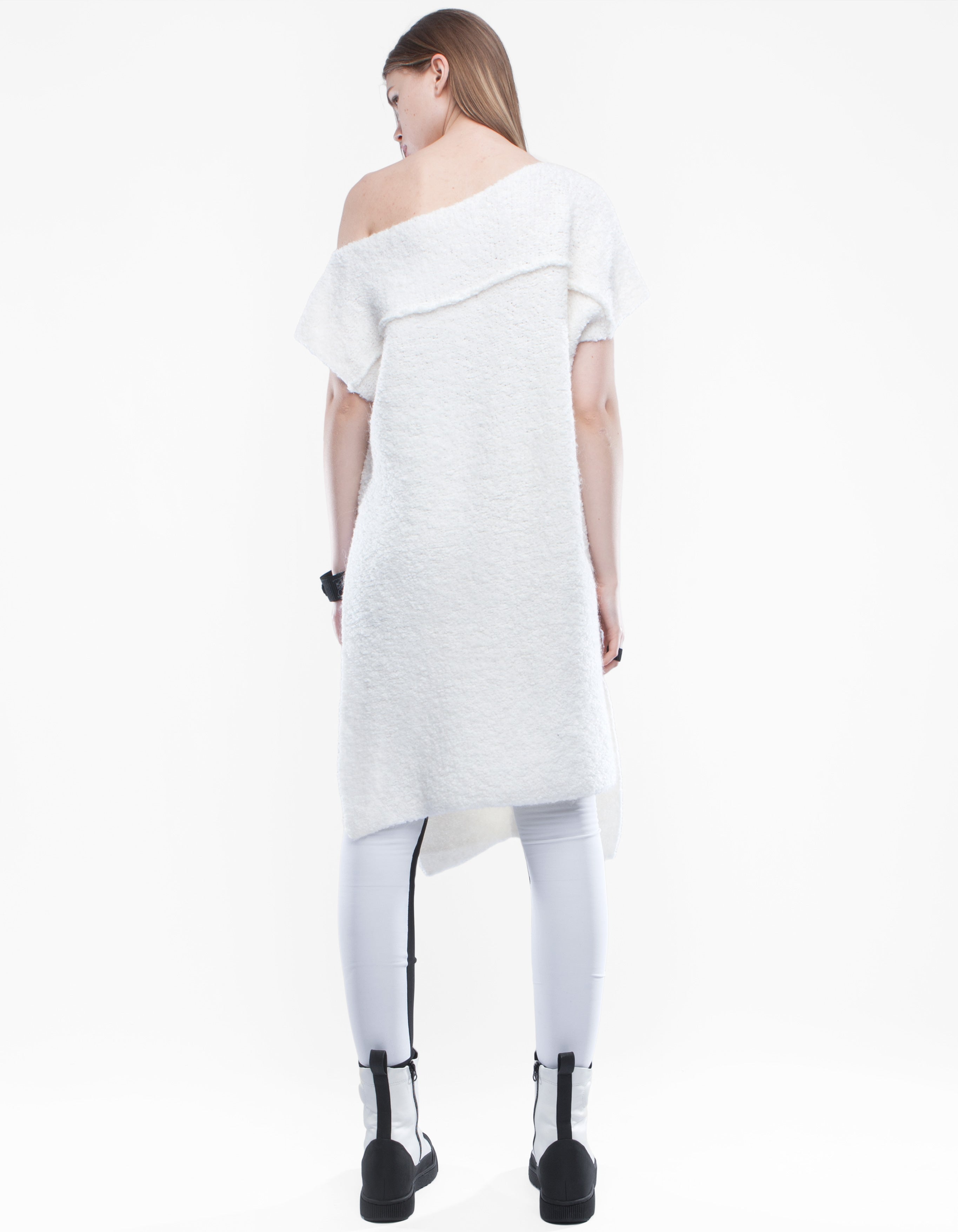 ANANDA OVERSIZE