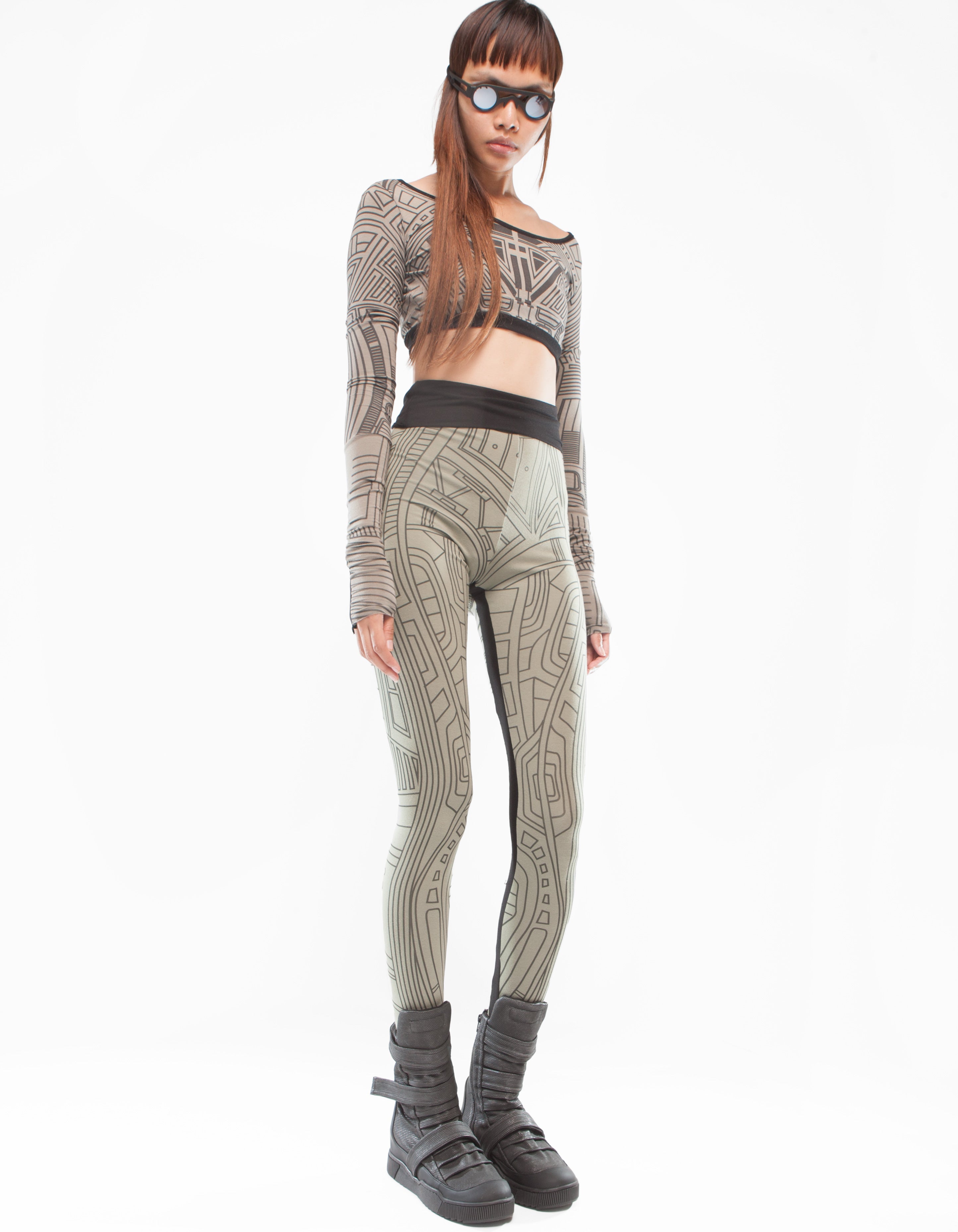 TOP STRUTTURA CORTA BEIGE