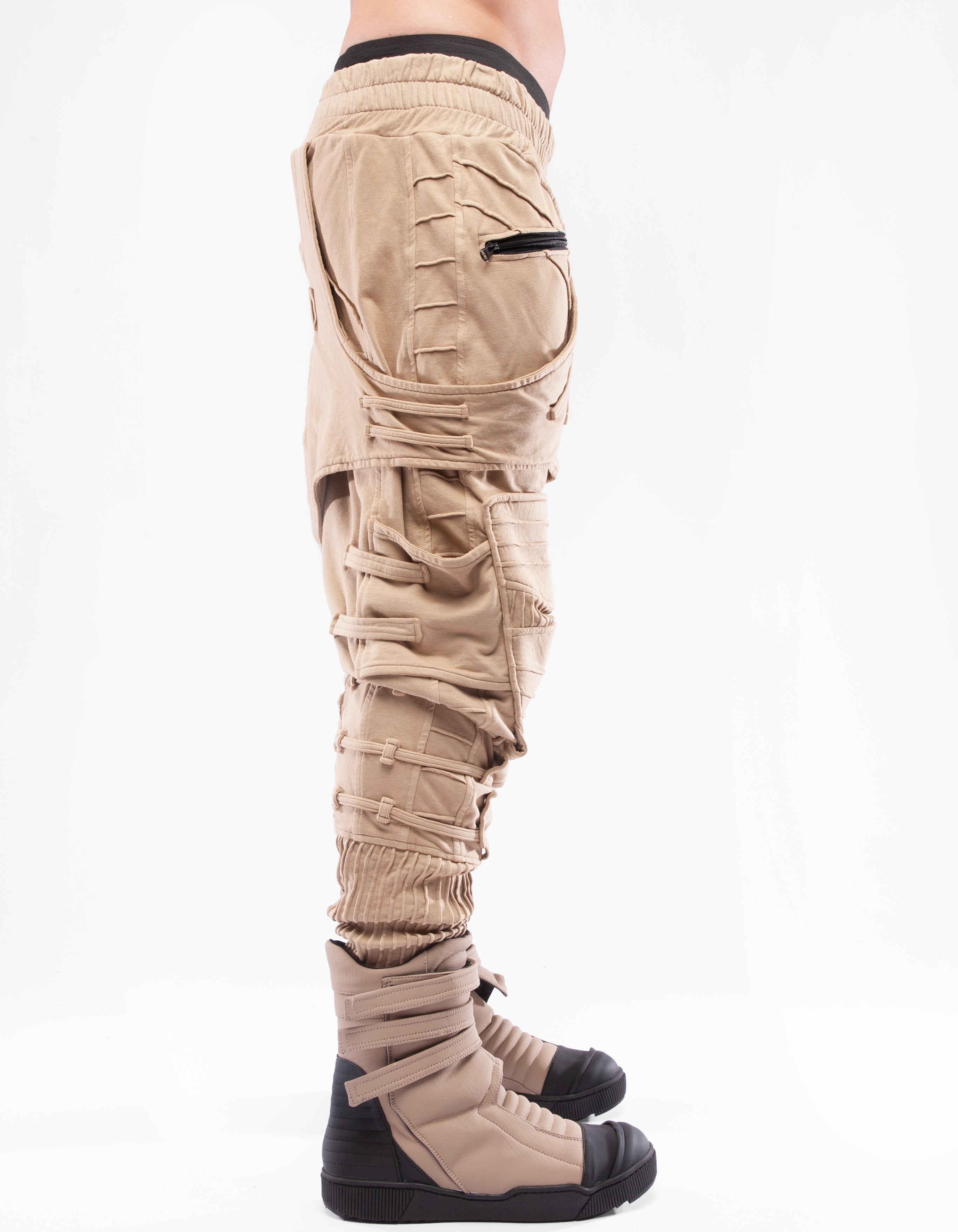 PANTALONES RODILLAS VIENTO