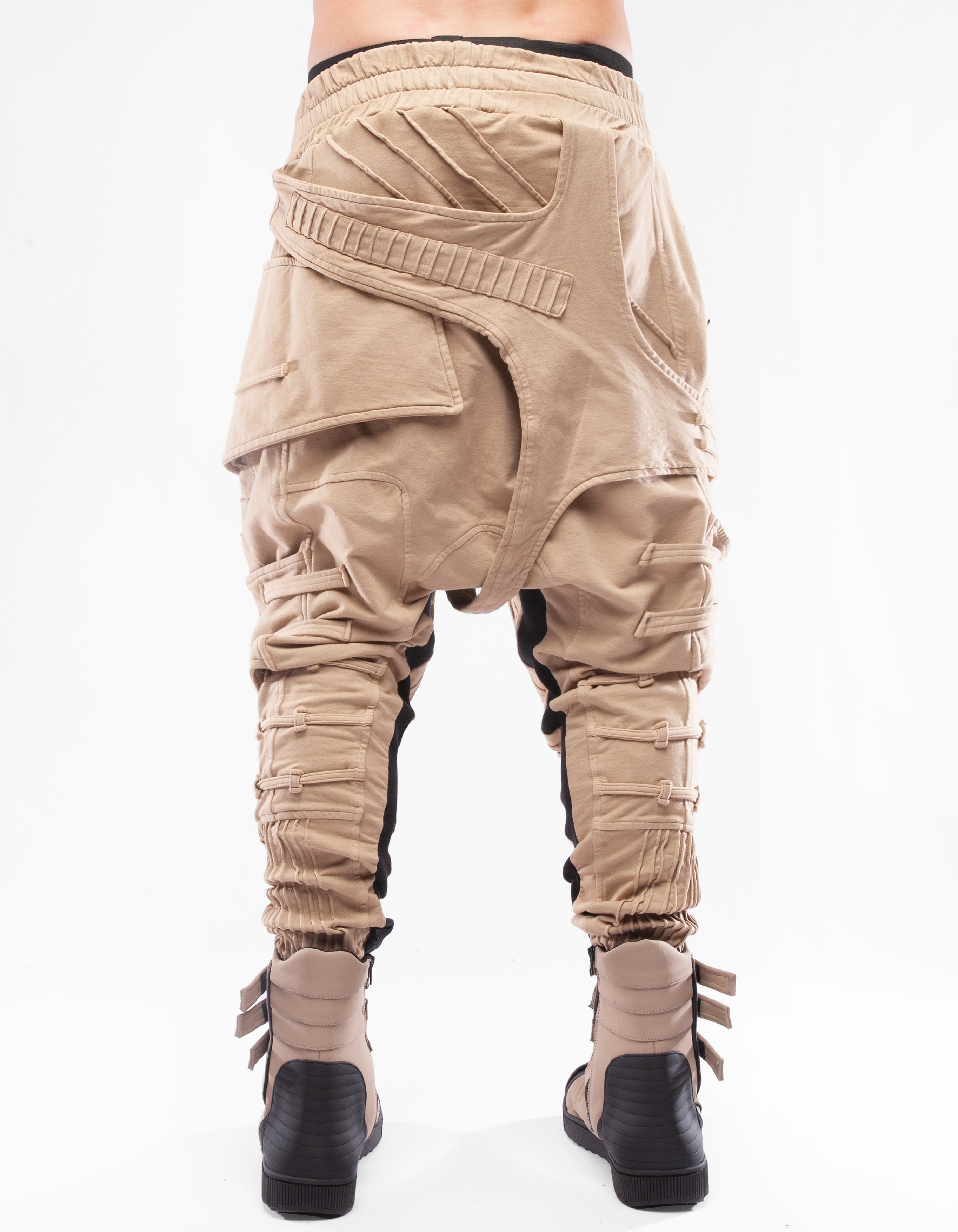 PANTALONES RODILLAS VIENTO