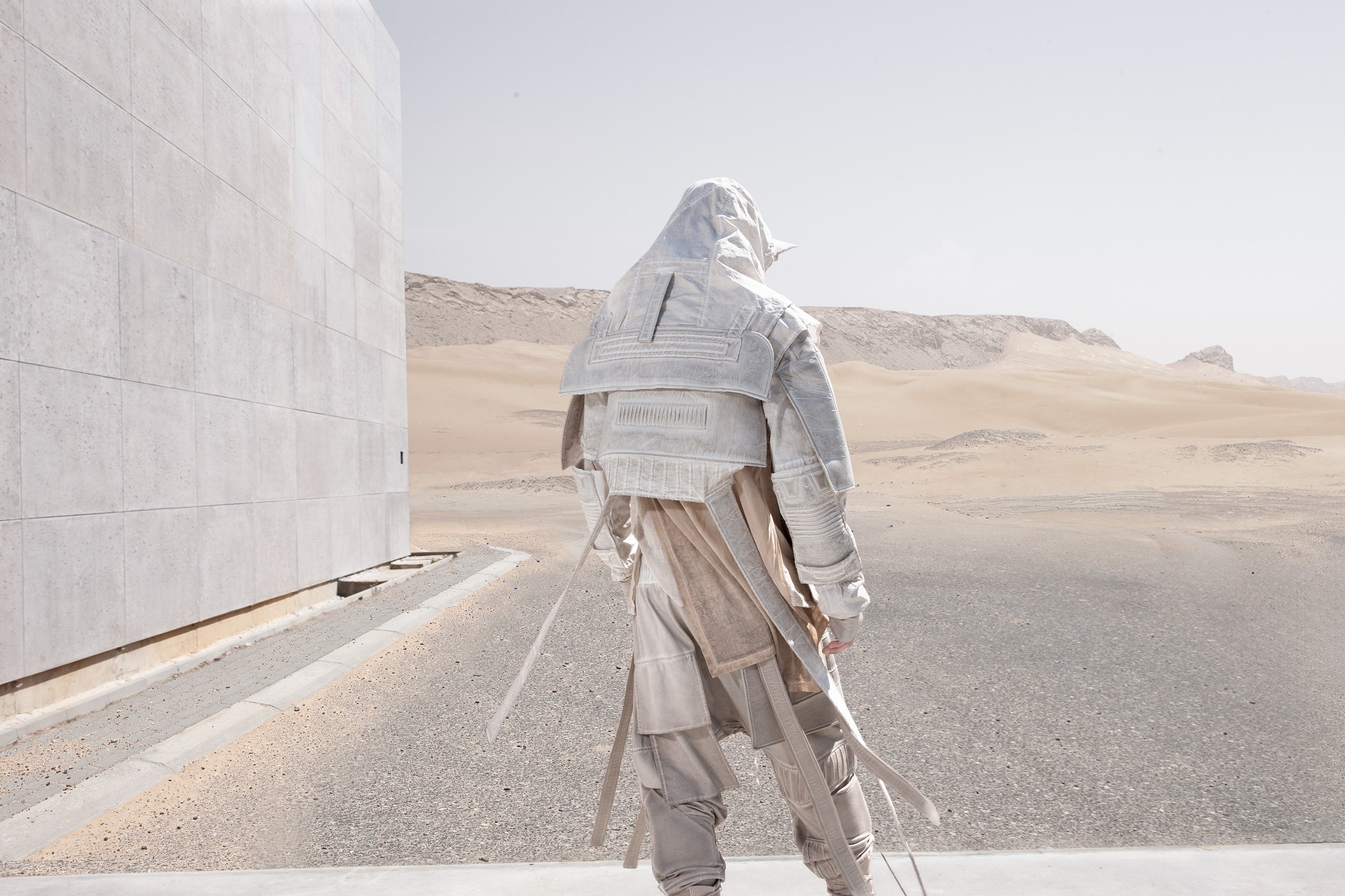 THE DESERT KEEPS NO RECORDS