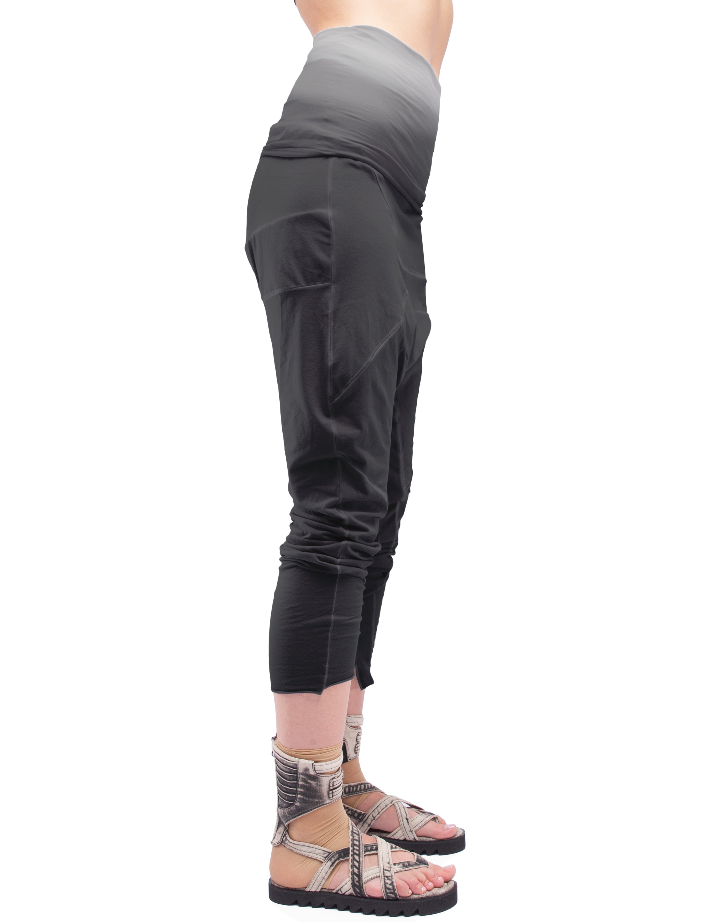 BAGGY BLACK