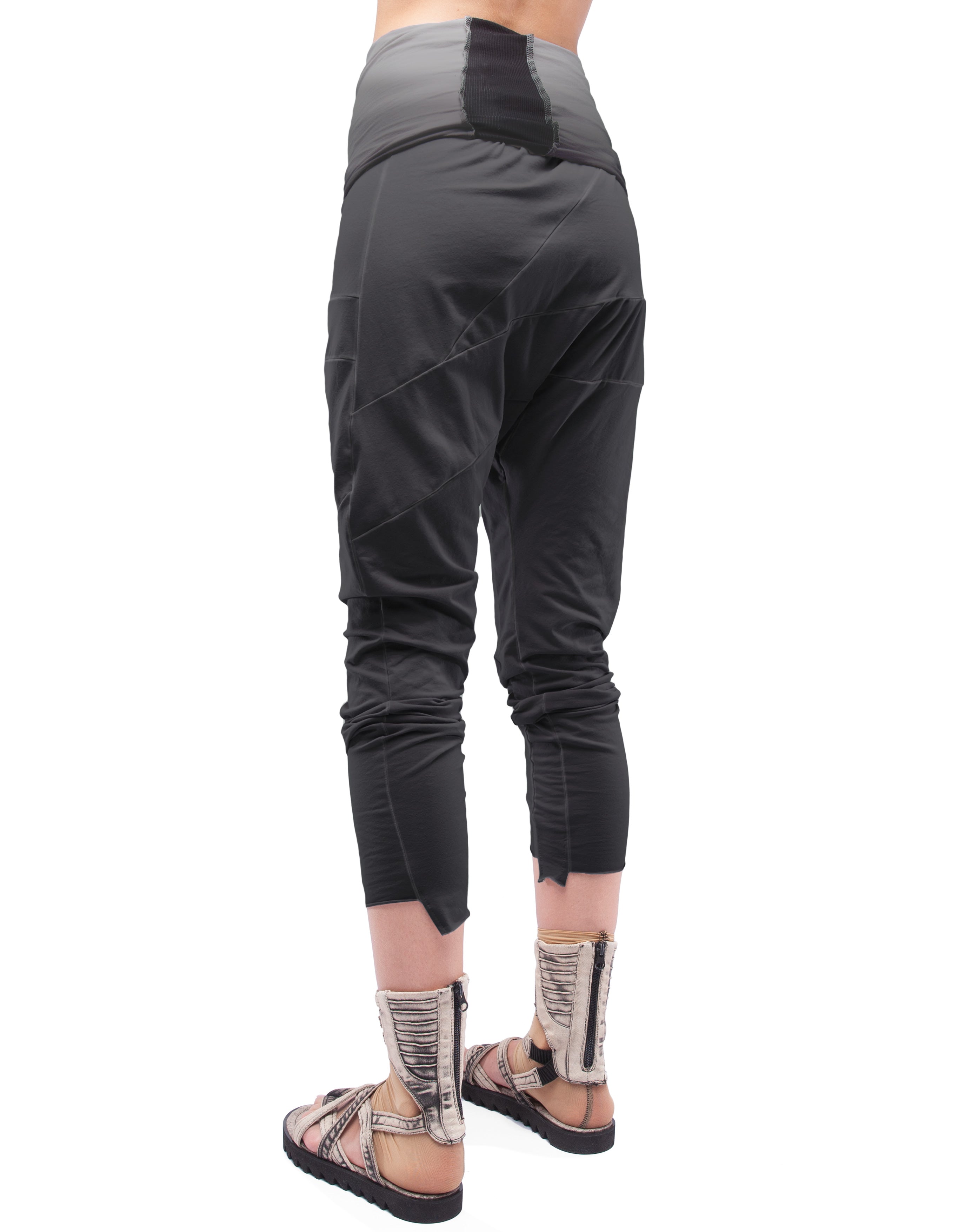 BAGGY BLACK